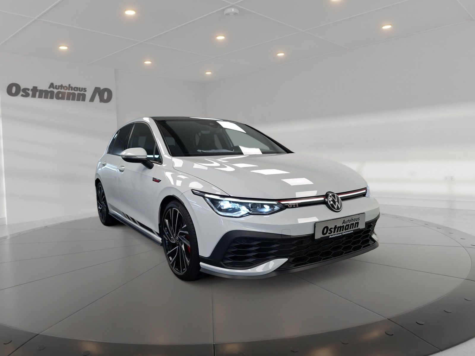 Volkswagen Golf VIII 2.0 TSI GTI Clubsport ACC AUT Alcant. foto 4