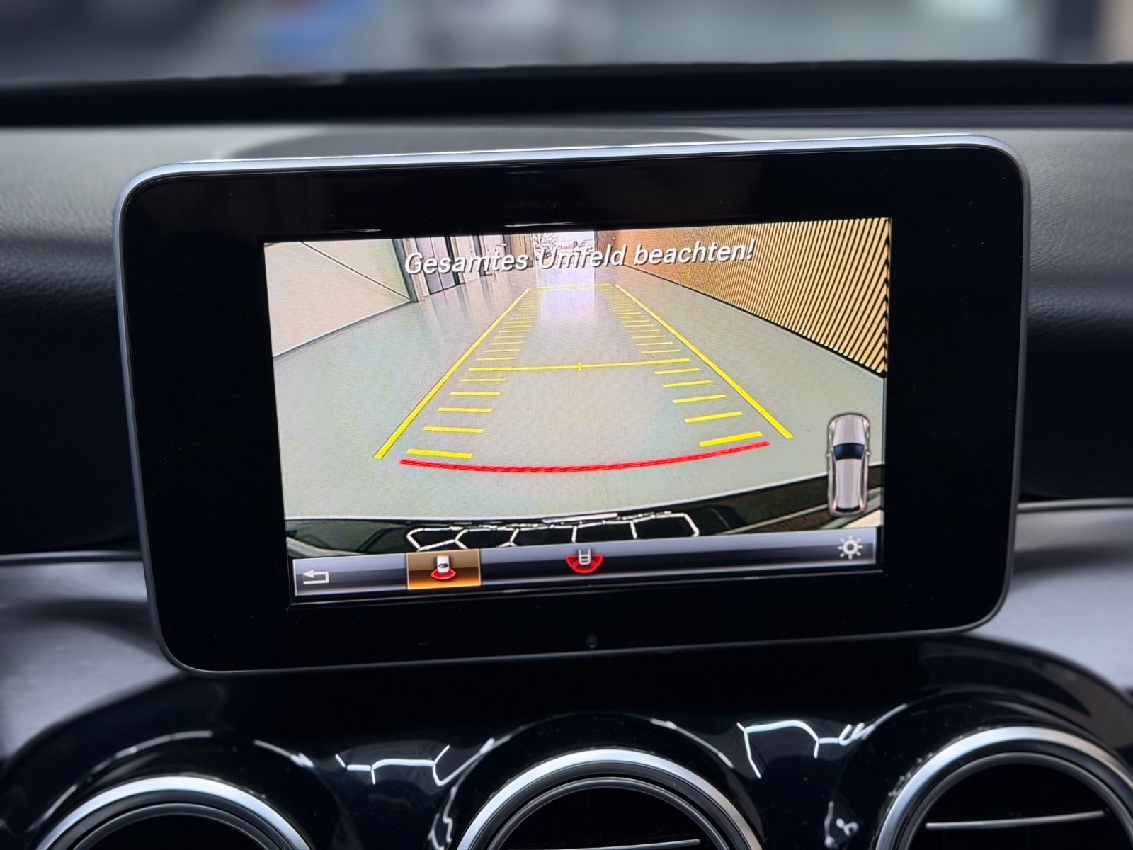 Mercedes-Benz C 180 T-Modell AMG-Line*Leder*LED*RFK*19 Zoll foto 14