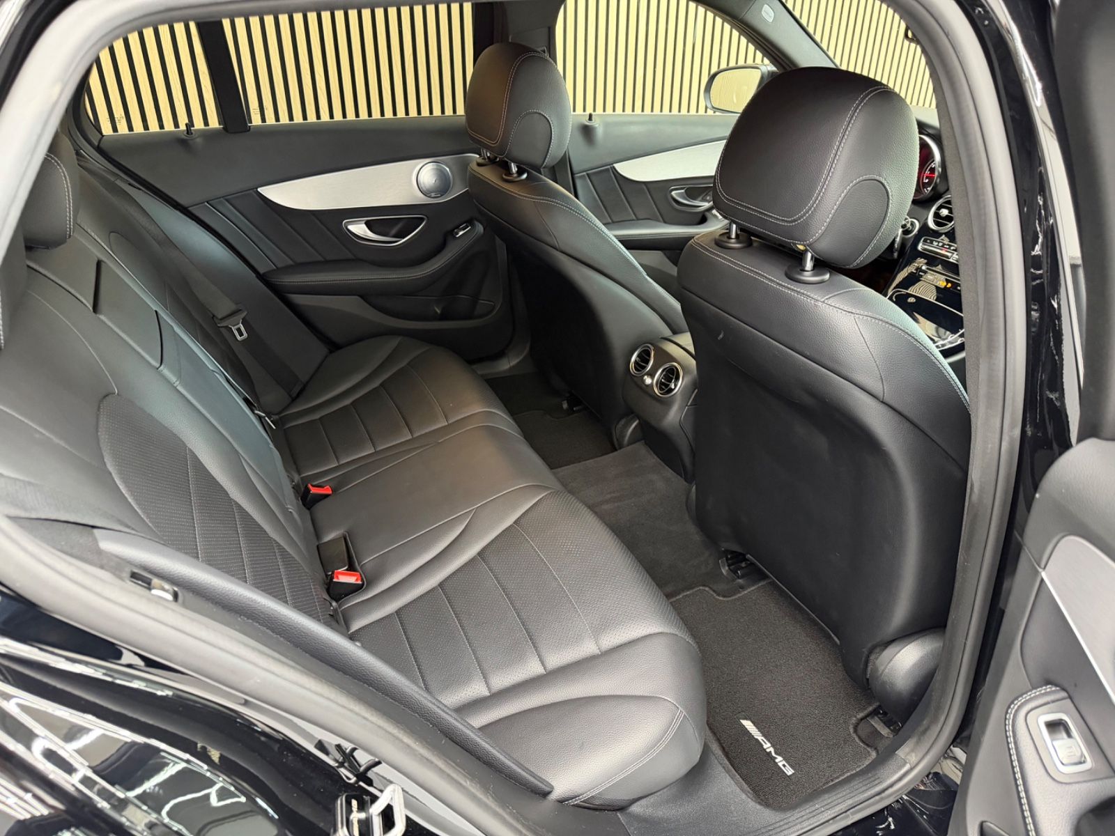 Mercedes-Benz C 180 T-Modell AMG-Line*Leder*LED*RFK*19 Zoll foto 20