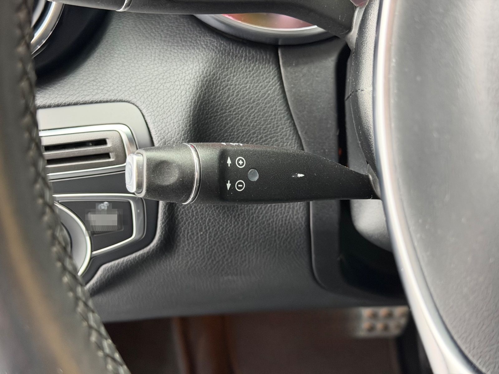 Mercedes-Benz C 180 T-Modell AMG-Line*Leder*LED*RFK*19 Zoll foto 9