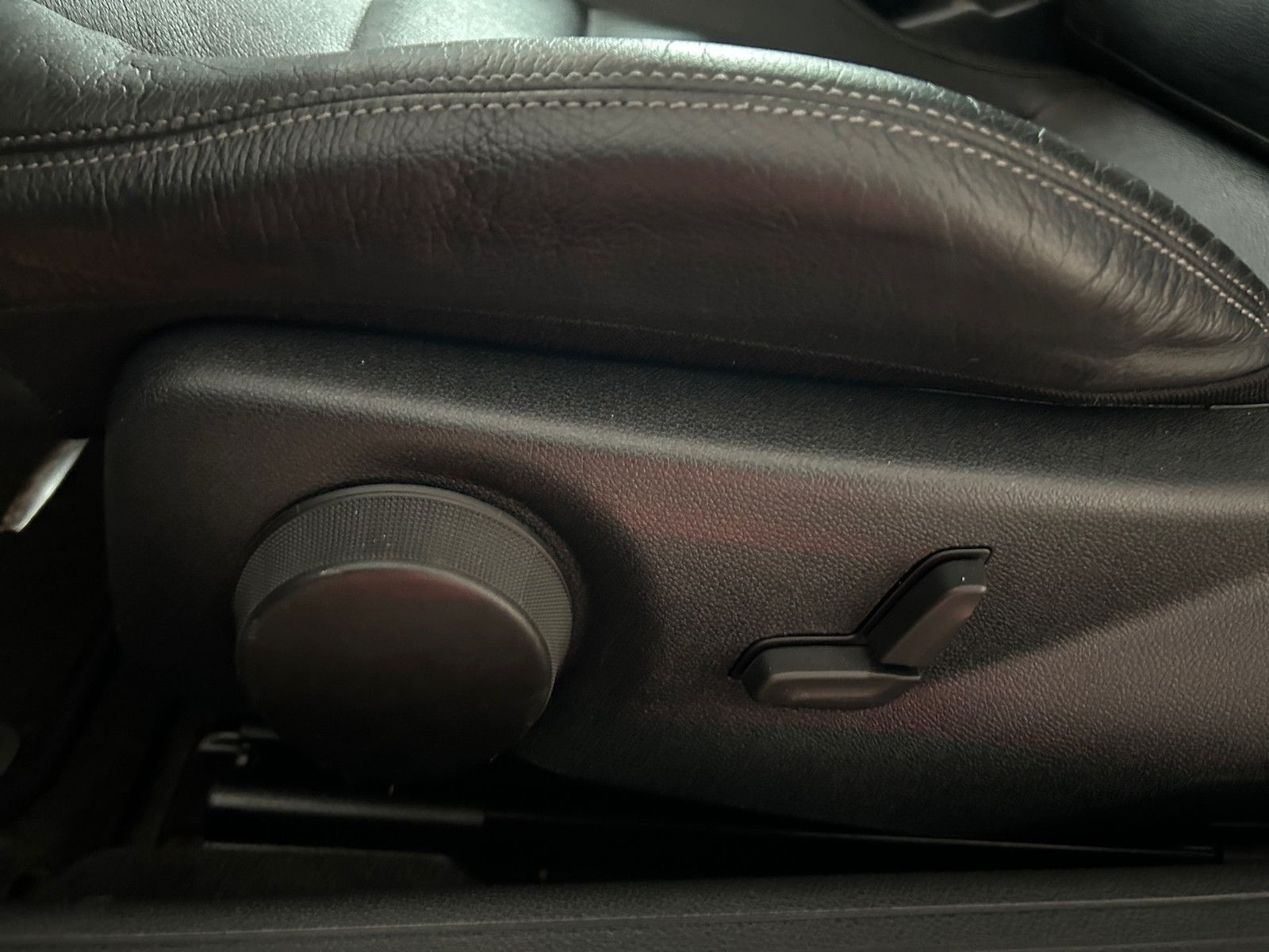 Mercedes-Benz E 250 CDI BlueEffic. Automatik*Leder*el.Pano*LED foto 24