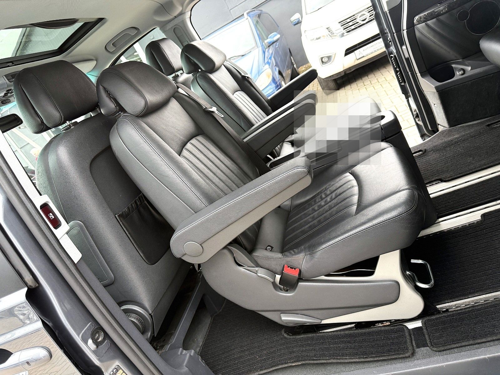 Mercedes-Benz VIANO 2.2 CDI LANG/LEDER/PANO/7SITZER/KAMERA/XEN foto 24