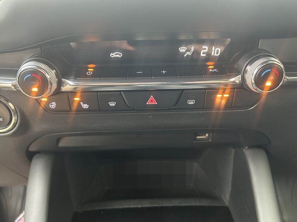 Mazda 3 SKYACTIV-G 2.0 Selection Matrix Bose 360 Kamer foto 17