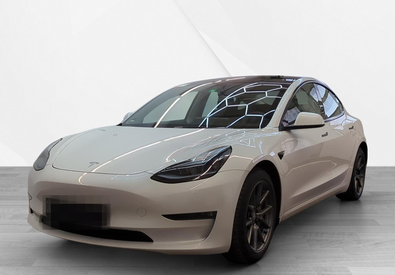 Tesla Model 3 Long Range A.Pilot Pr.Int. AHK