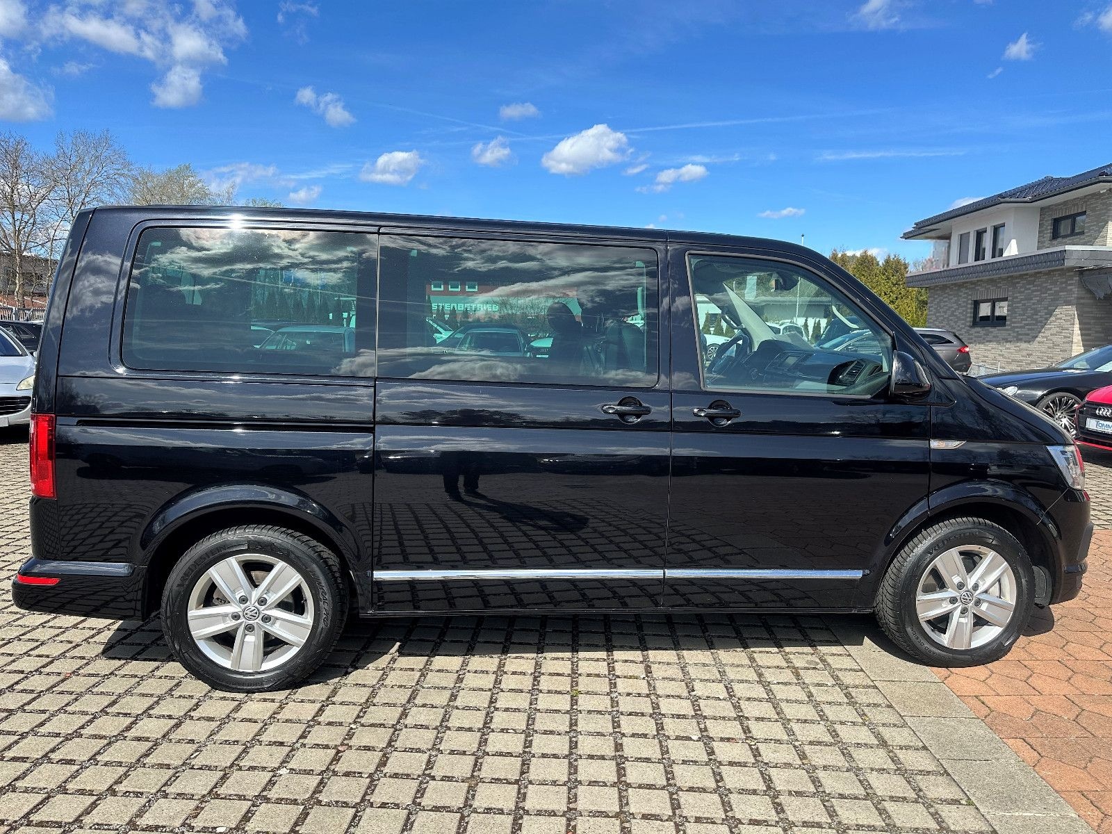 Volkswagen T6 Multivan 2.0 TDI Highline 4Motion DSG foto 19