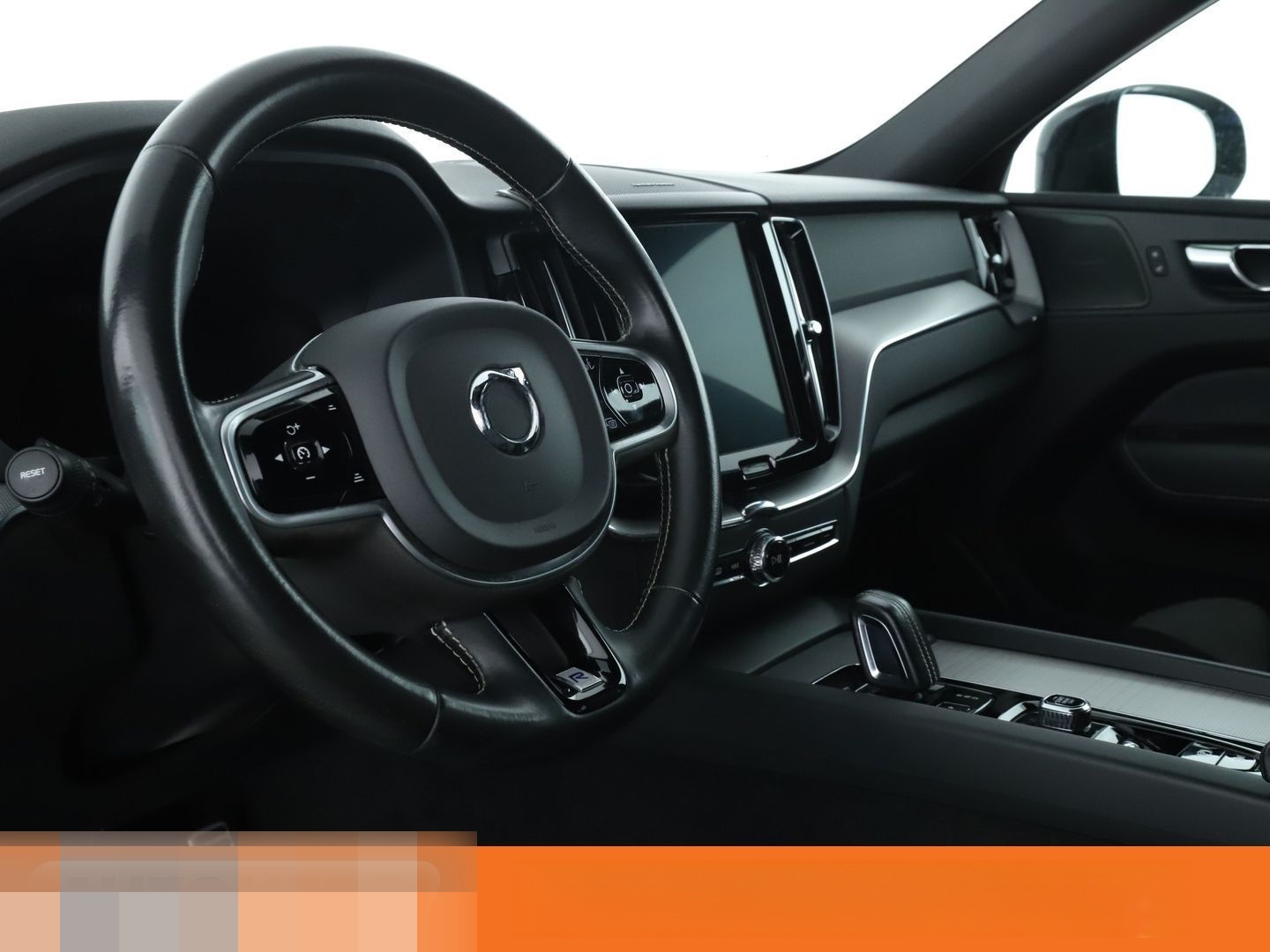 Volvo XC60 2.0 B5 Diesel R-Design AWD Aut.*NAV*TEMP* foto 11