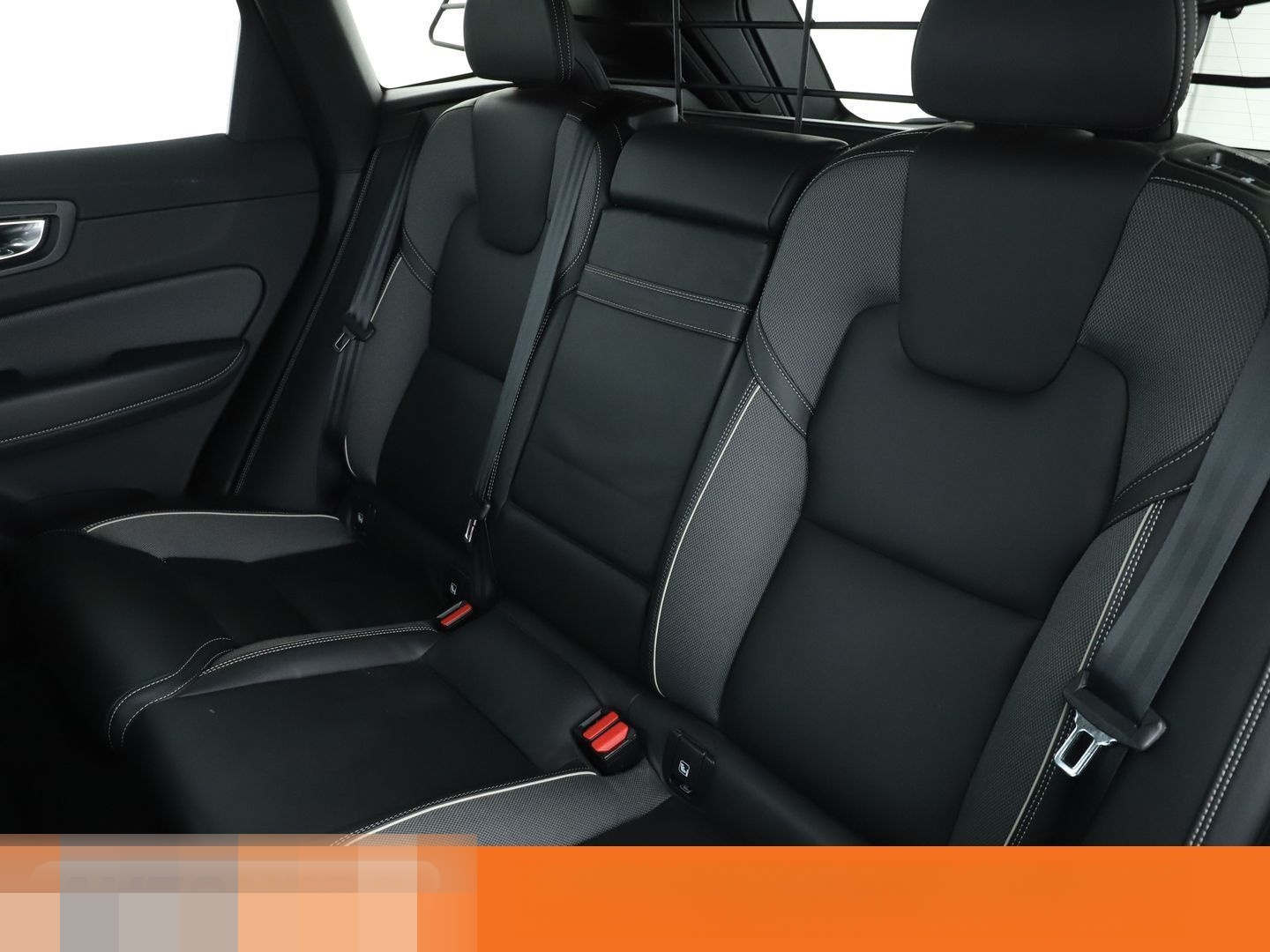 Volvo XC60 2.0 B5 Diesel R-Design AWD Aut.*NAV*TEMP* foto 14