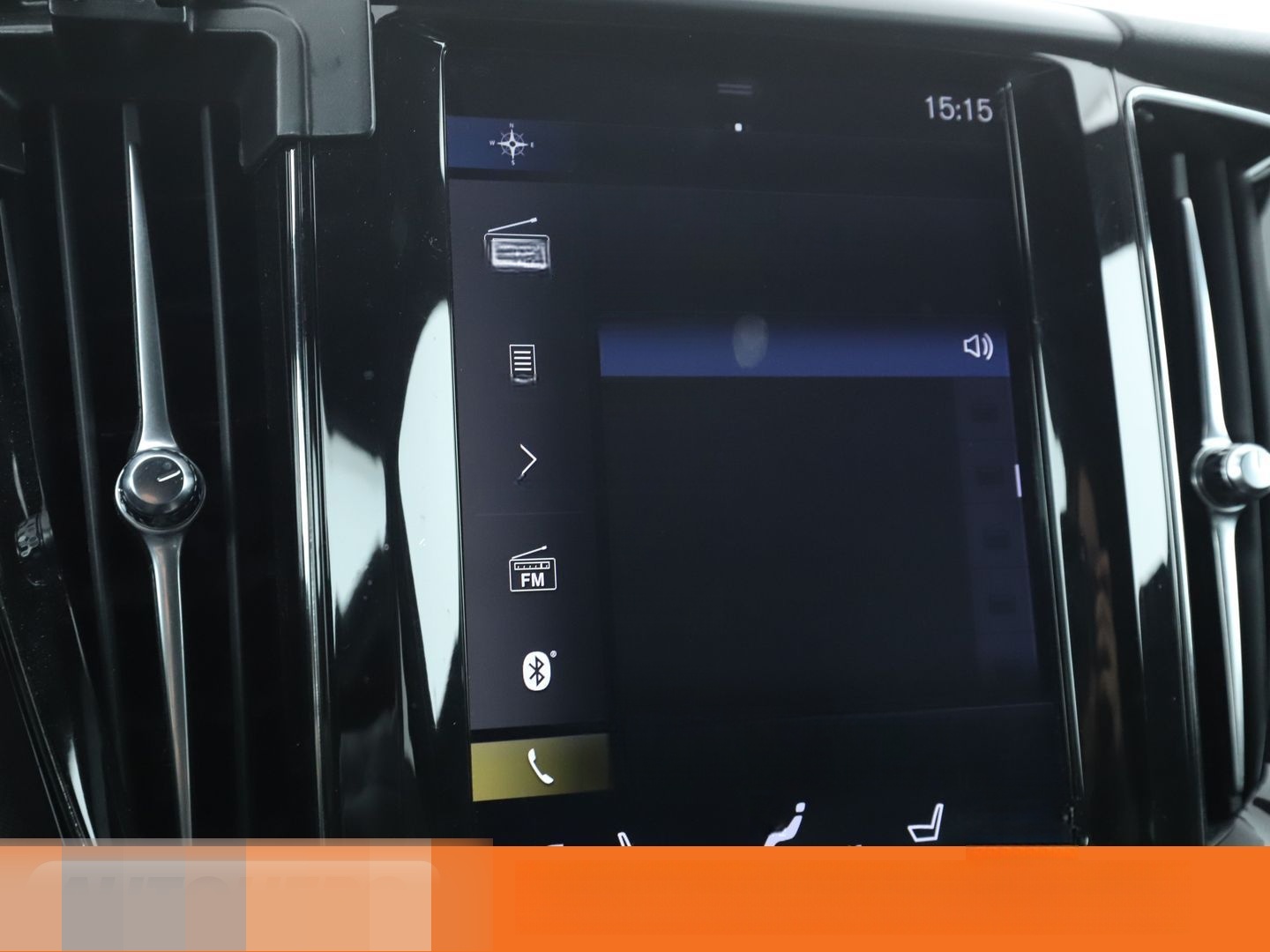 Volvo XC60 2.0 B5 Diesel R-Design AWD Aut.*NAV*TEMP* foto 21