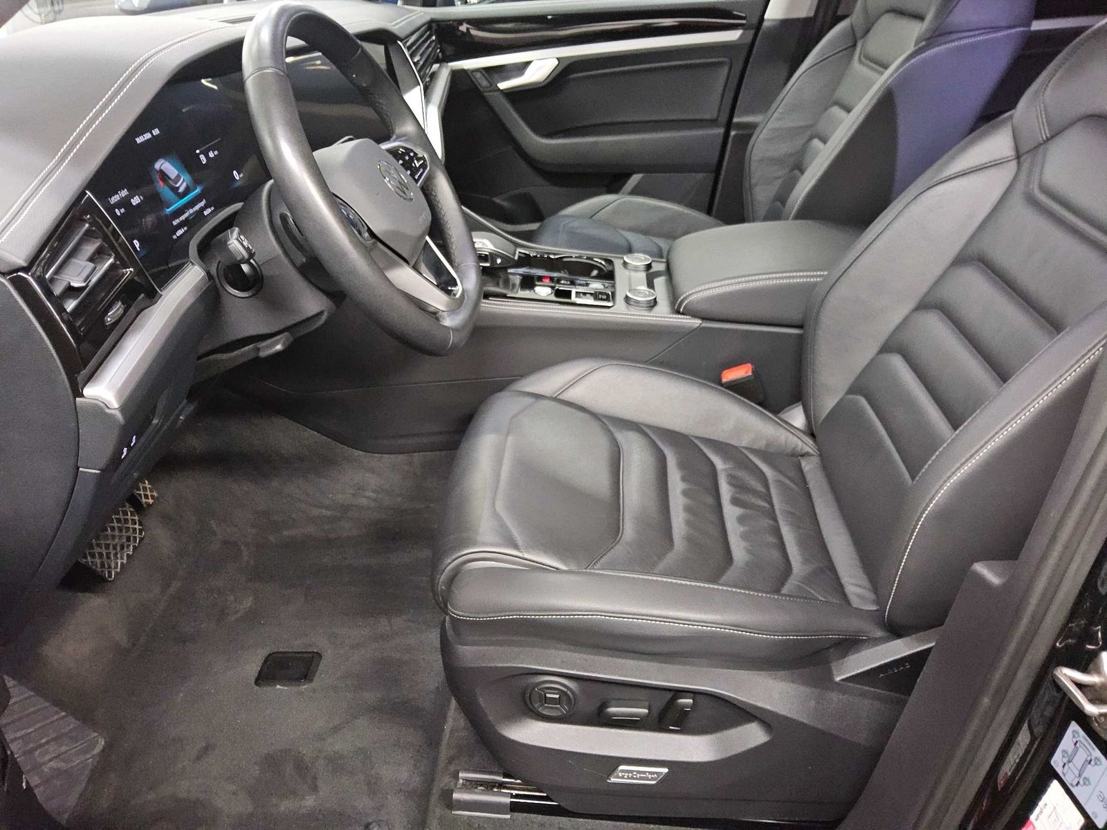 Volkswagen Touareg 3.0 TDI 4M Luft Leder Navi LED AID AHK foto 9