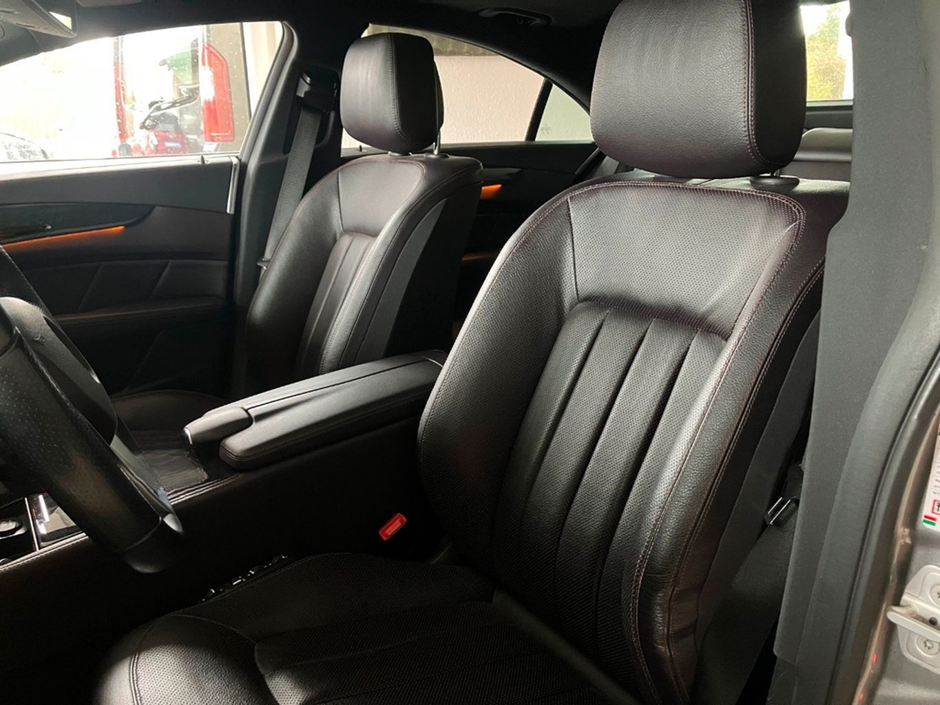 Mercedes-Benz CLS 500 BlueEFFICIENCY AMG-Line foto 8