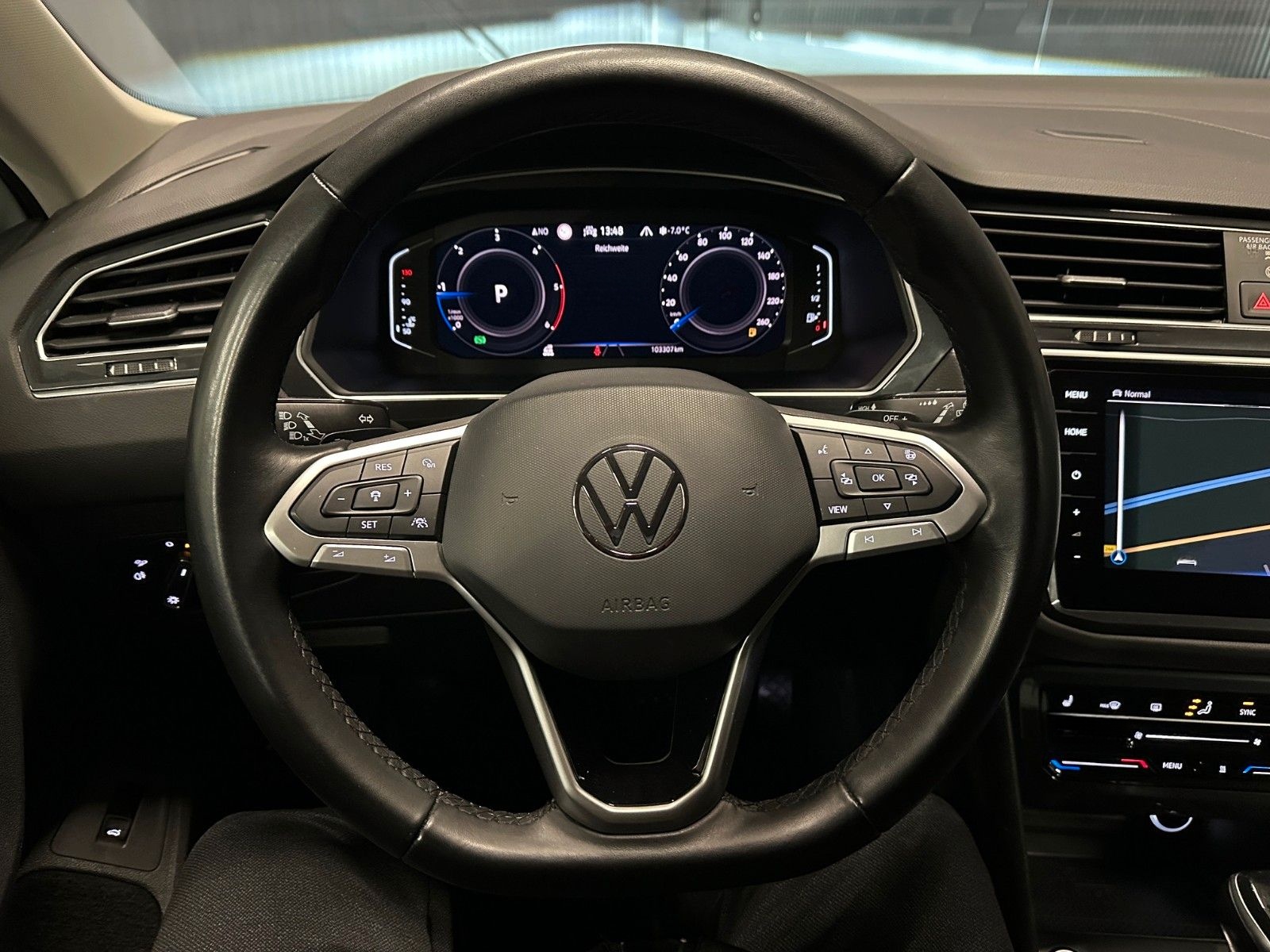 Volkswagen Tiguan Elegance 4Motion *19Zoll*Standhzg*AHK*KAM foto 16