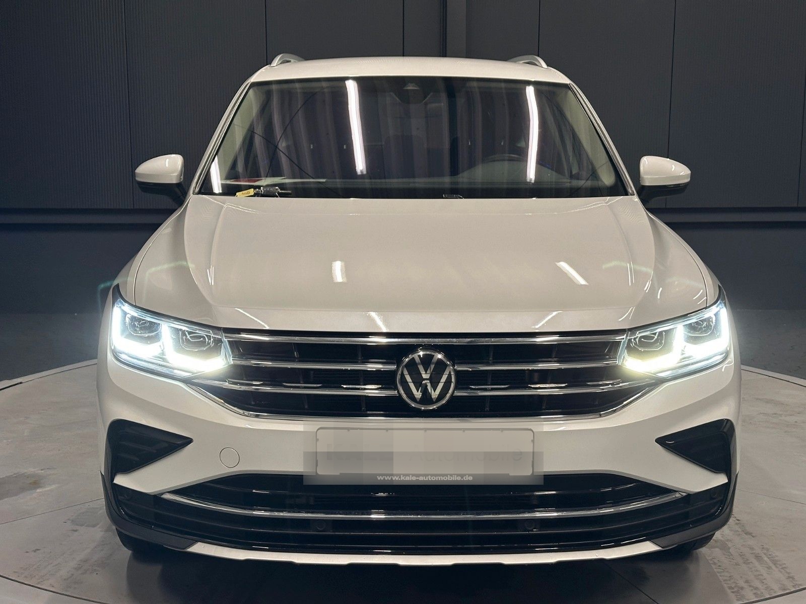 Volkswagen Tiguan Elegance 4Motion *19Zoll*Standhzg*AHK*KAM foto 8
