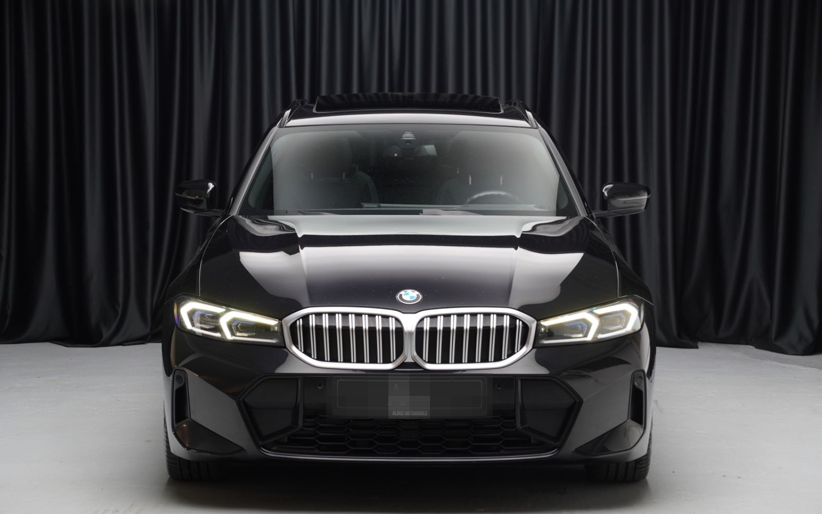 BMW 330d Touring M-Sport*Pano*H&K*AdaptiveLED*Kamera foto 2