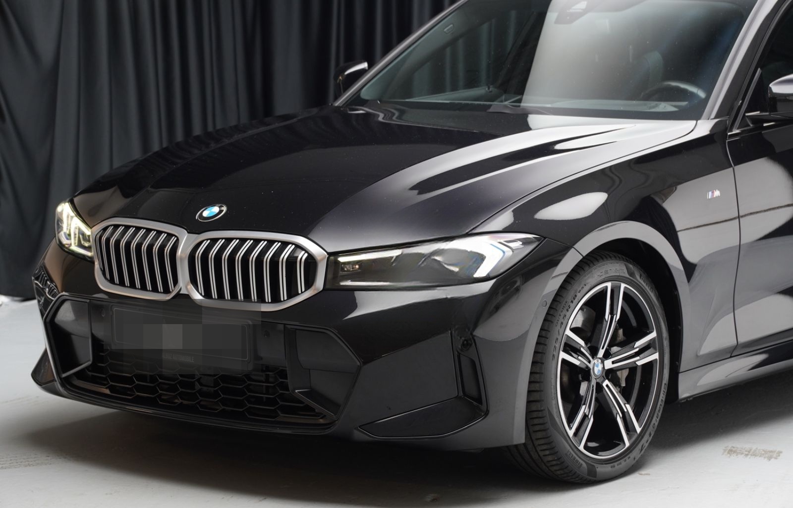 BMW 330d Touring M-Sport*Pano*H&K*AdaptiveLED*Kamera foto 3