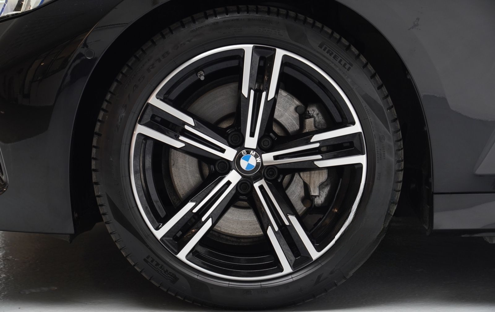BMW 330d Touring M-Sport*Pano*H&K*AdaptiveLED*Kamera foto 6