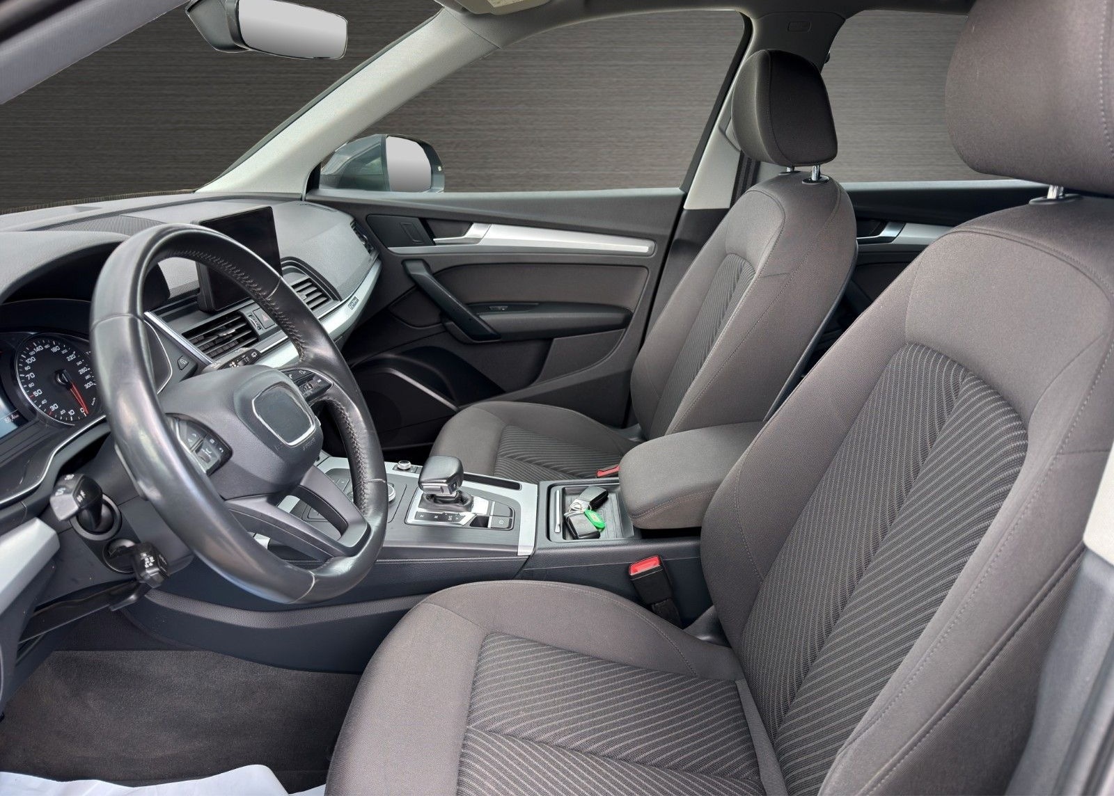 Audi Q5 2.0TDI quattro Autom. Xenon Navi SHZ PDC AHK foto 11