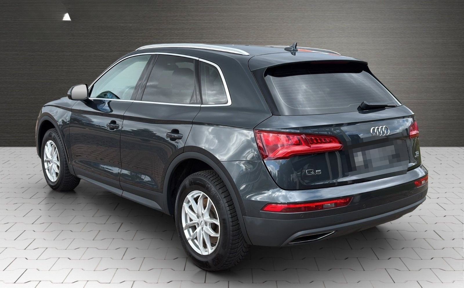 Audi Q5 2.0TDI quattro Autom. Xenon Navi SHZ PDC AHK foto 3