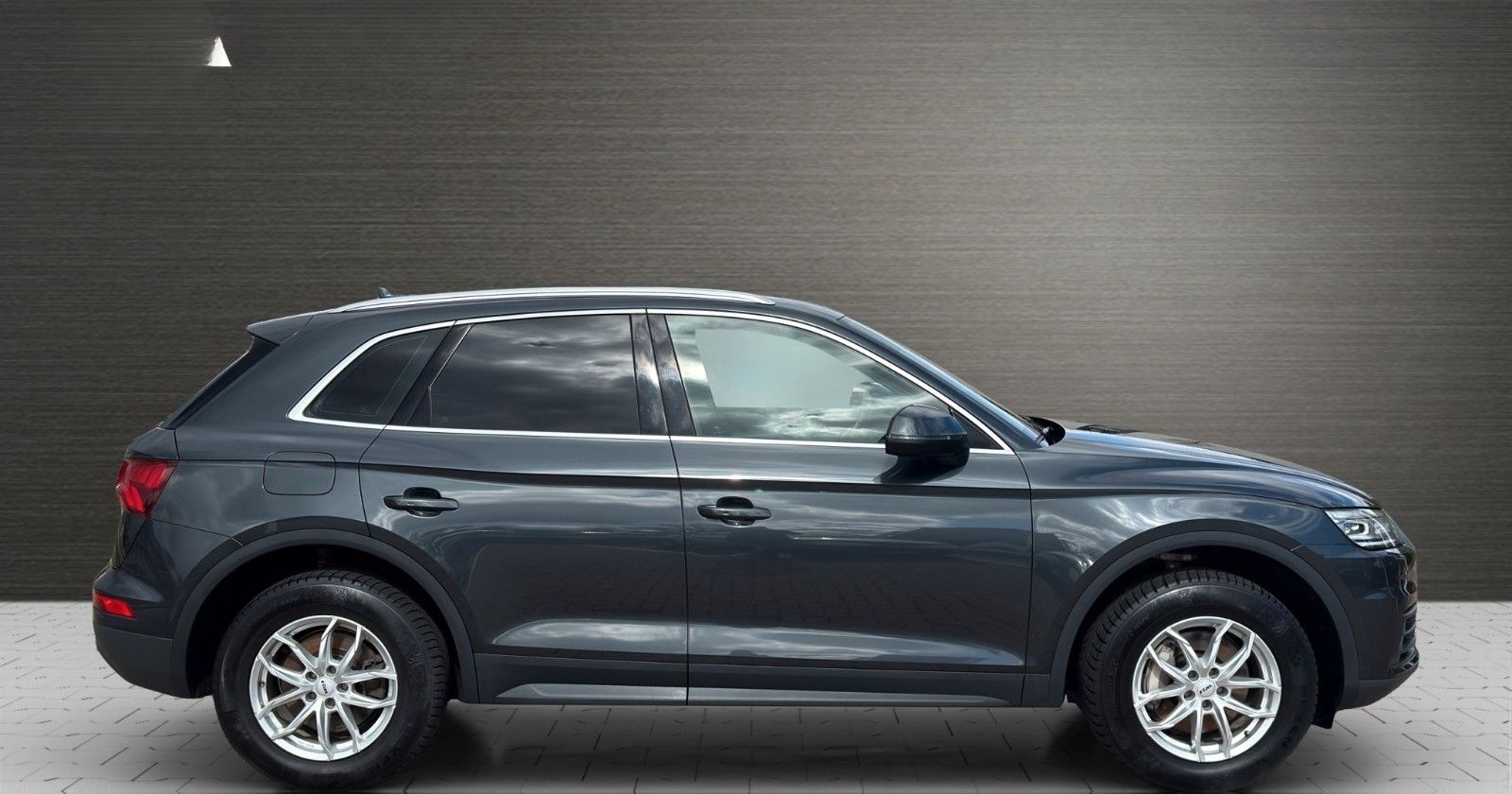Audi Q5 2.0TDI quattro Autom. Xenon Navi SHZ PDC AHK foto 7