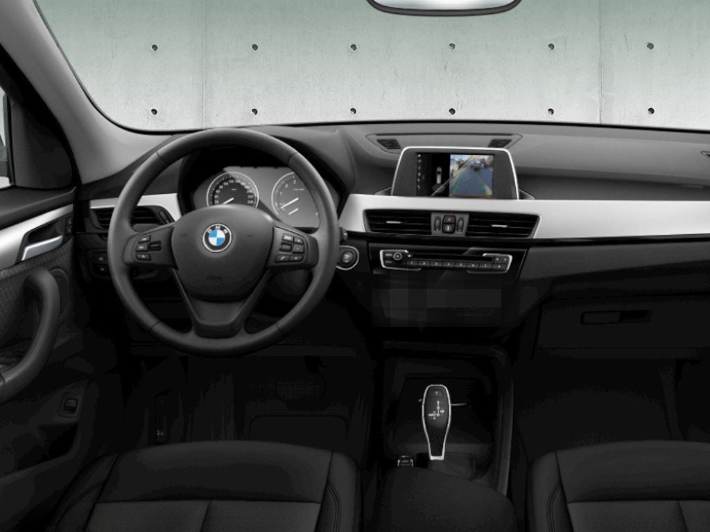 BMW X1 sDrive18i Automatikgetriebe, Anhängerkupplung foto 4