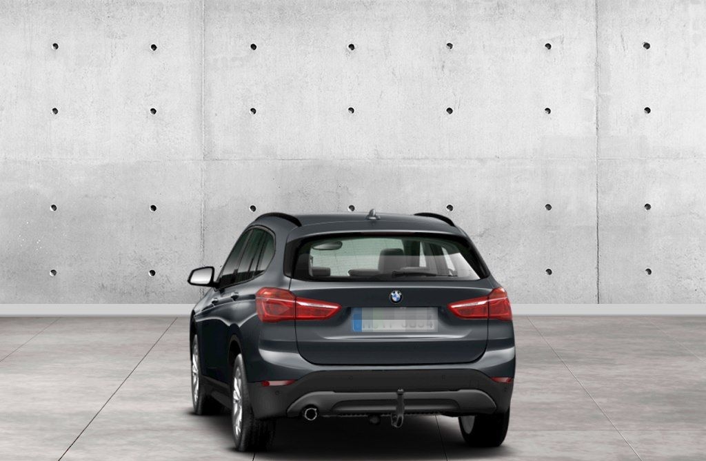 BMW X1 sDrive18i Automatikgetriebe, Anhängerkupplung foto 8