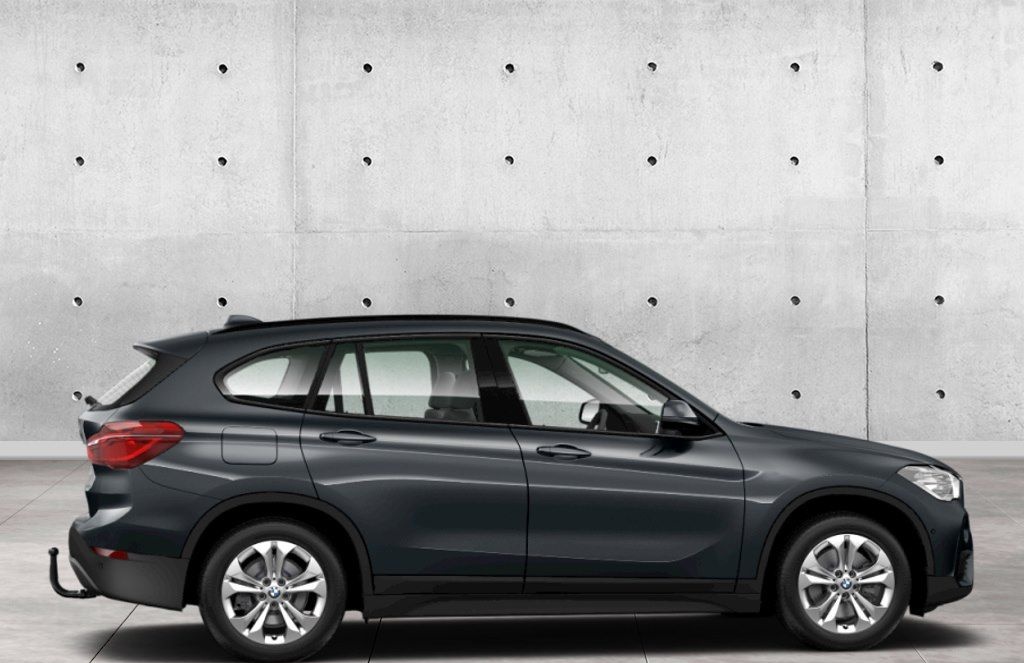 BMW X1 sDrive18i Automatikgetriebe, Anhängerkupplung foto 9