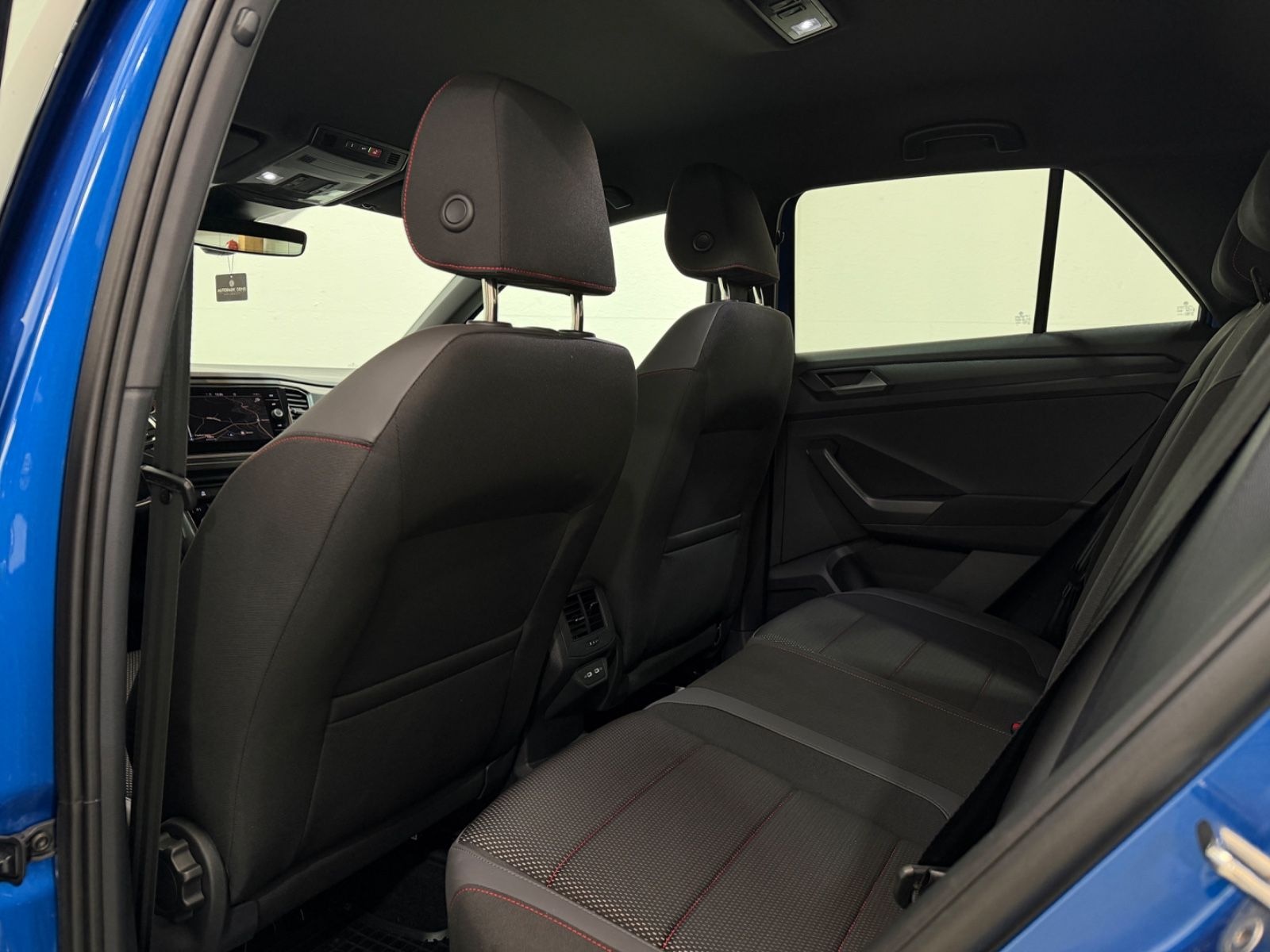 Volkswagen T-Roc Sport 1.5 DSG/KAMERA/ACC/SIDE/SHZ/ALLWETTE foto 22