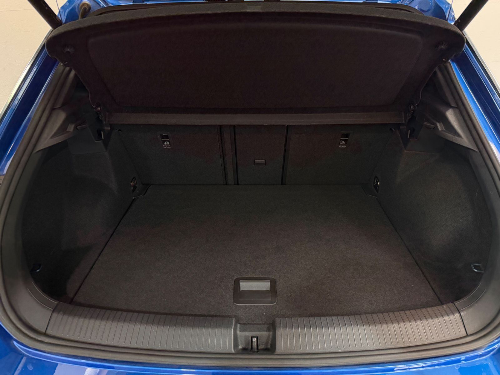 Volkswagen T-Roc Sport 1.5 DSG/KAMERA/ACC/SIDE/SHZ/ALLWETTE foto 24