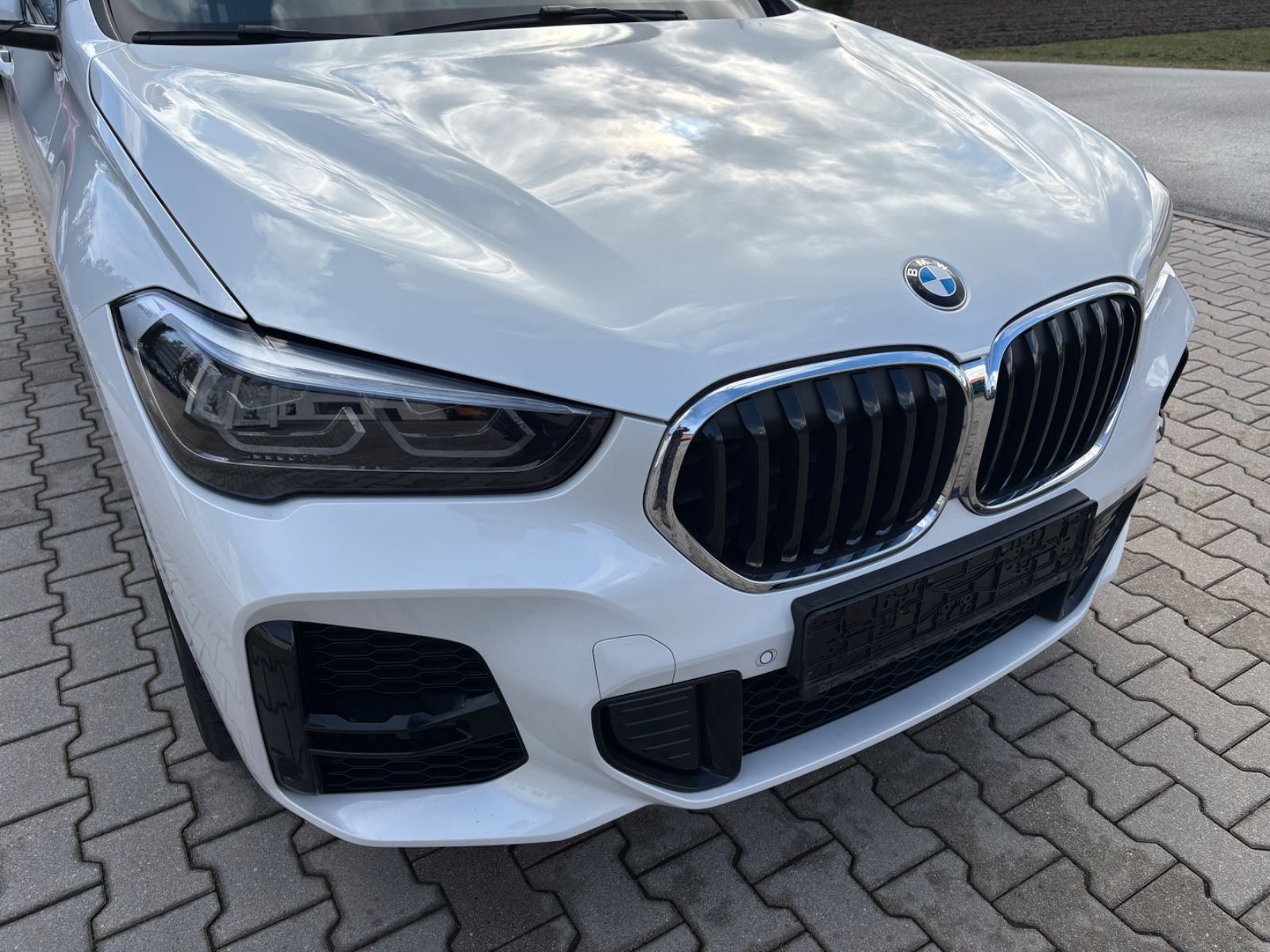 BMW X1 xDrive 25 e M Sport Facelift Aut. LED AHK foto 3