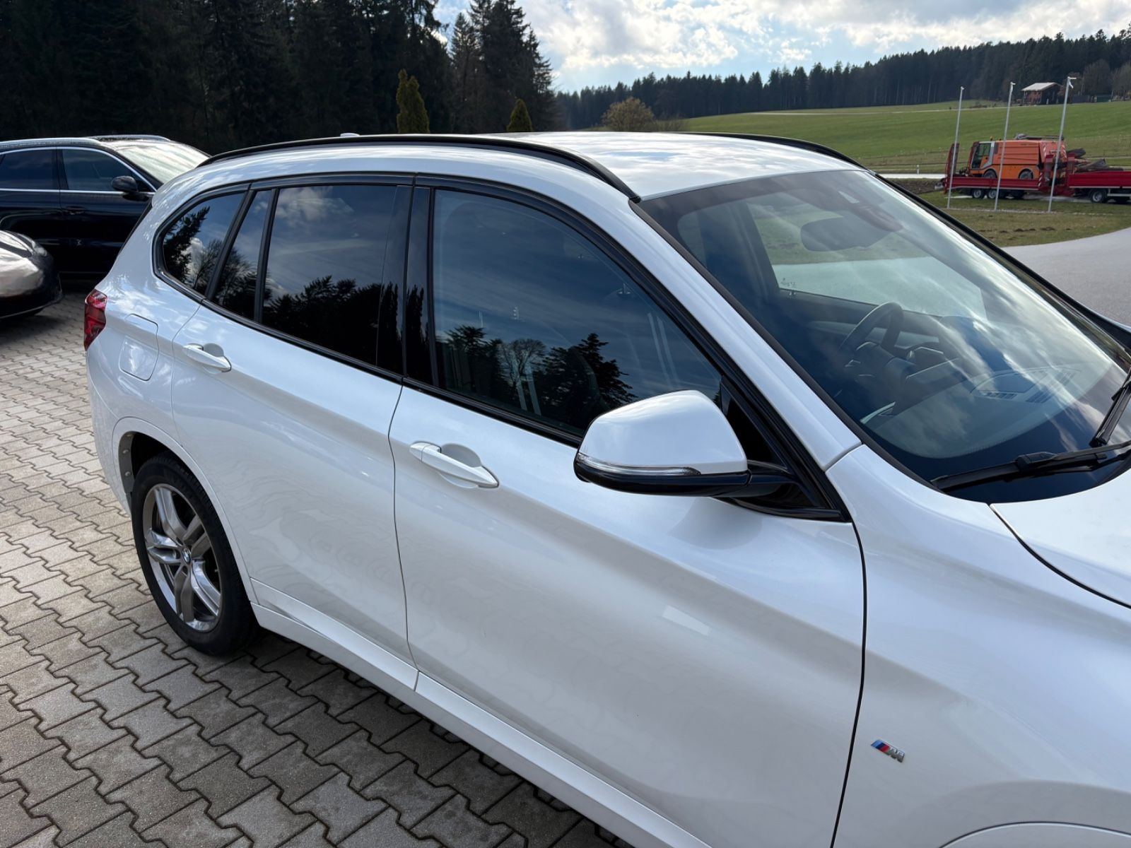 BMW X1 xDrive 25 e M Sport Facelift Aut. LED AHK foto 5