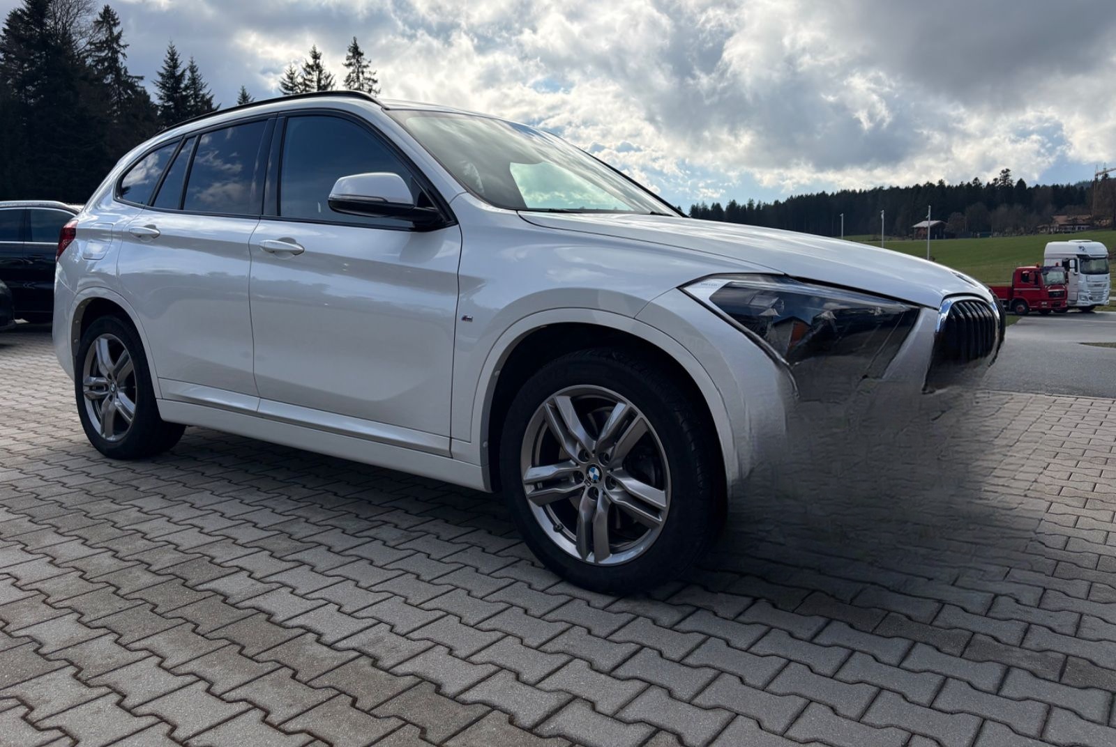 BMW X1 xDrive 25 e M Sport Facelift Aut. LED AHK foto 6