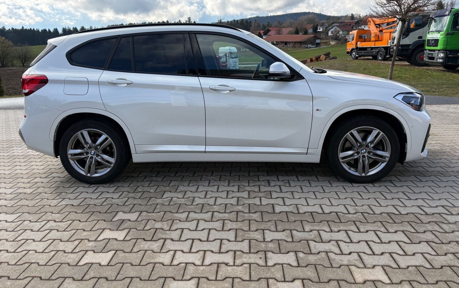BMW X1 xDrive 25 e M Sport Facelift Aut. LED AHK foto 7