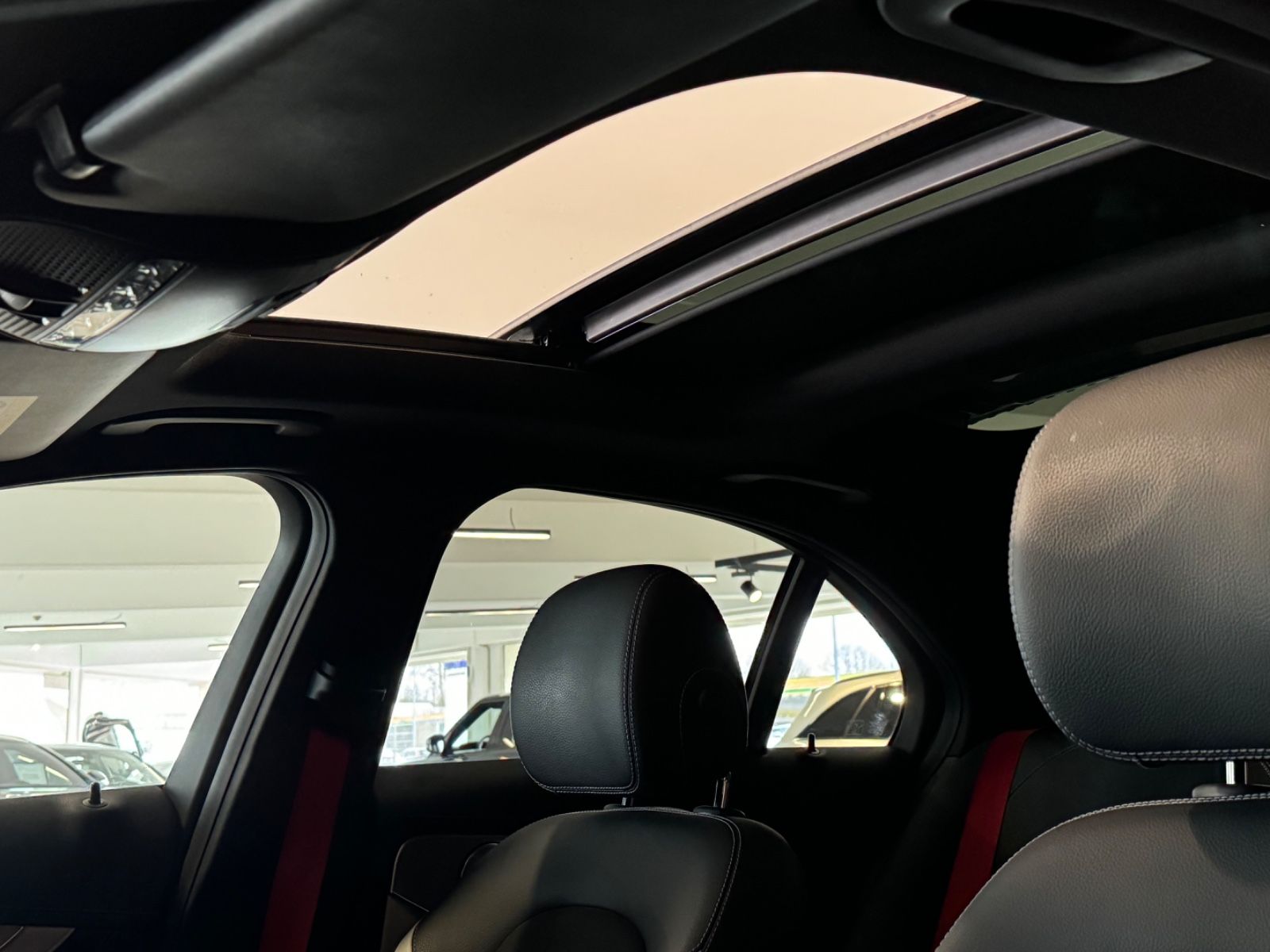 Mercedes-Benz C 63s AMG°Limo.°Pano°LED°Alcan°DE-Fahrzeug°Tempo foto 11
