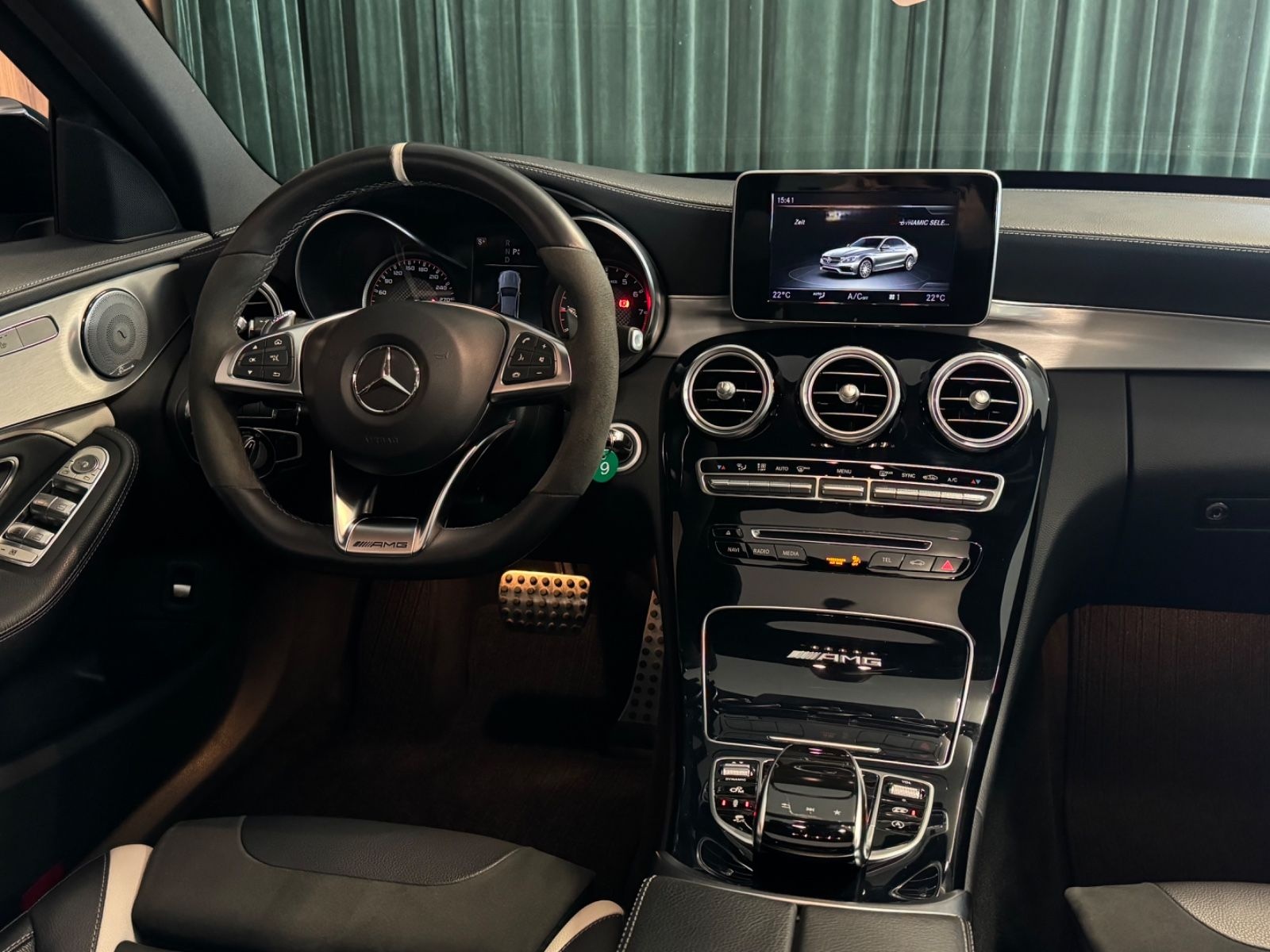 Mercedes-Benz C 63s AMG°Limo.°Pano°LED°Alcan°DE-Fahrzeug°Tempo foto 12