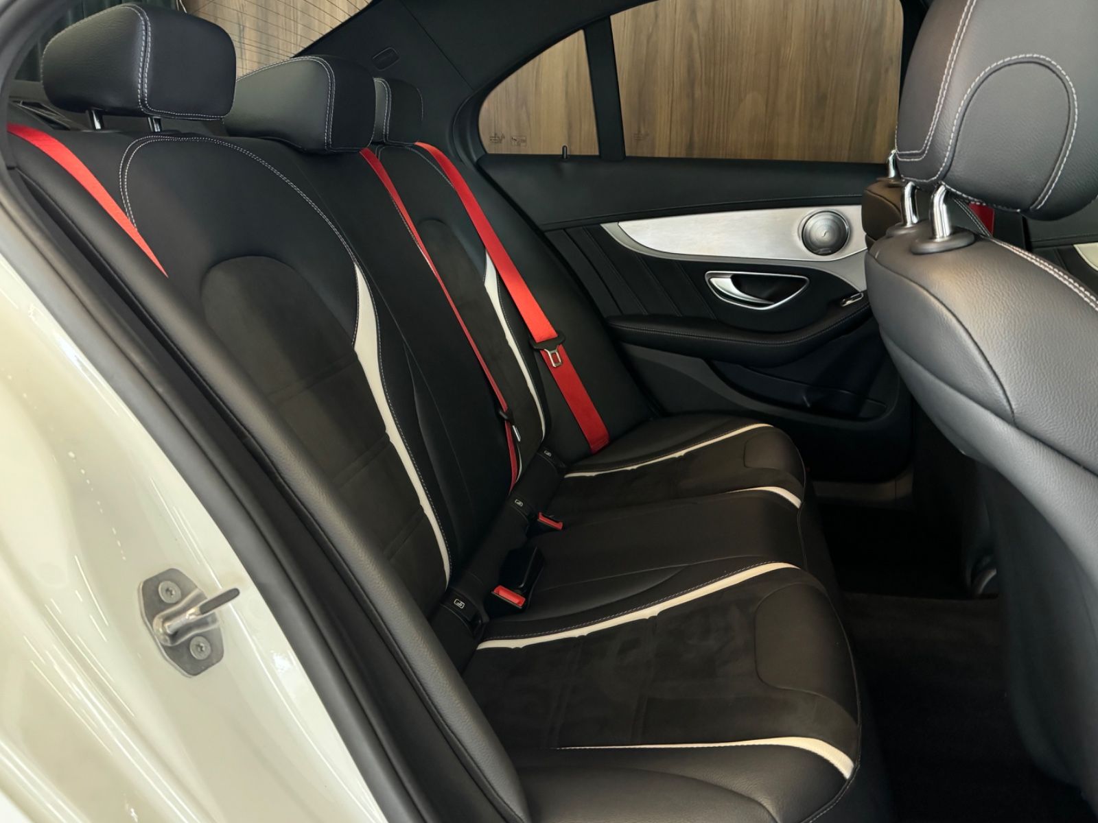 Mercedes-Benz C 63s AMG°Limo.°Pano°LED°Alcan°DE-Fahrzeug°Tempo foto 16
