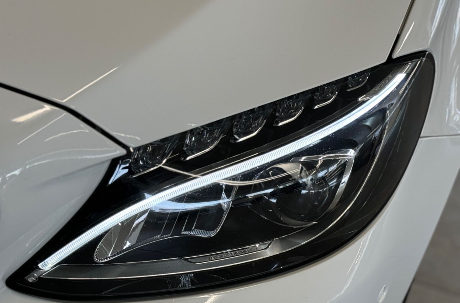 Mercedes-Benz C 63s AMG°Limo.°Pano°LED°Alcan°DE-Fahrzeug°Tempo foto 5