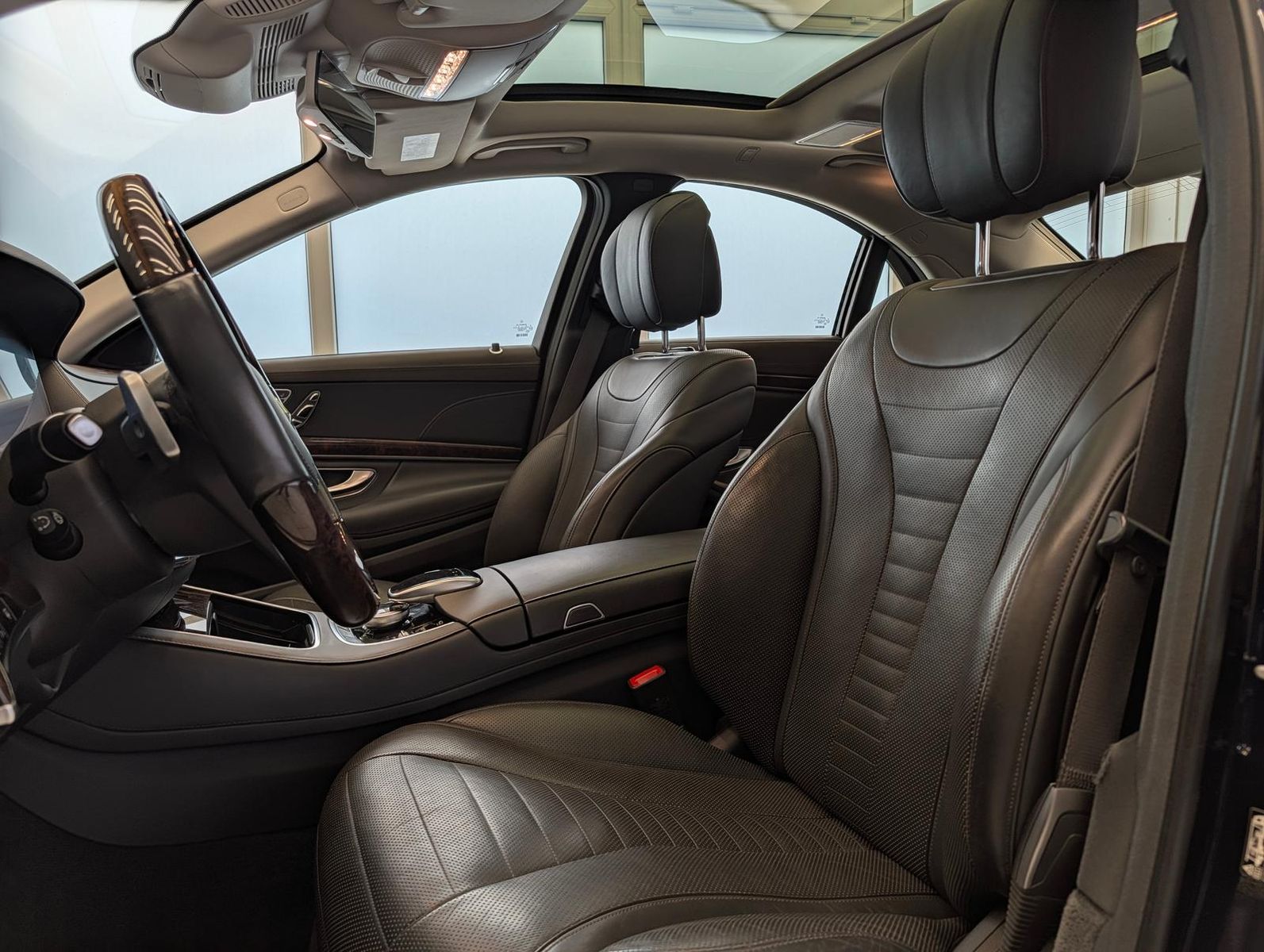 Mercedes-Benz S 560 4Matic - AHK/PANO/STDHZ/ACC/360/Burm. foto 13