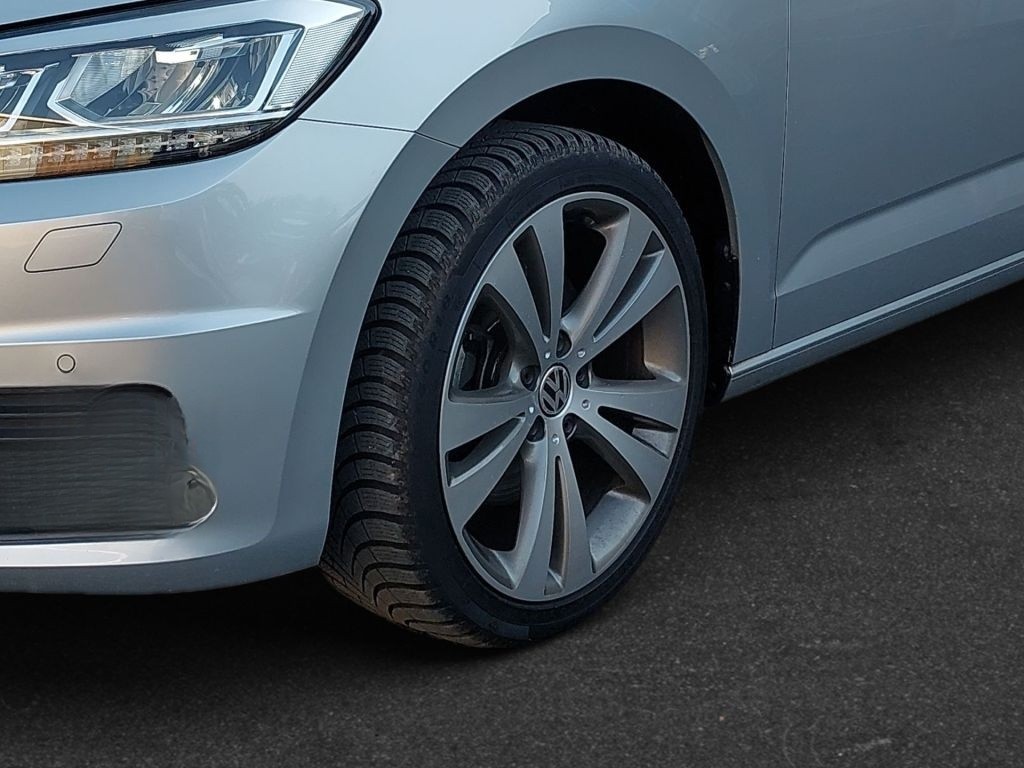 Volkswagen Touran 1.5 TSI DSG ACC LED KAM Stdhzg Comfortlin foto 10