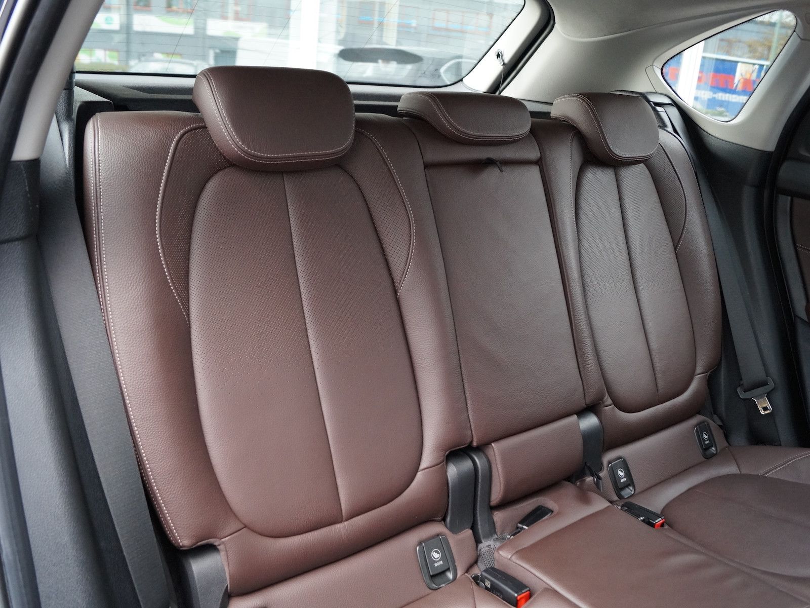 BMW 218 Active Tourer d Luxury Line *Navi*Leder*LED foto 12