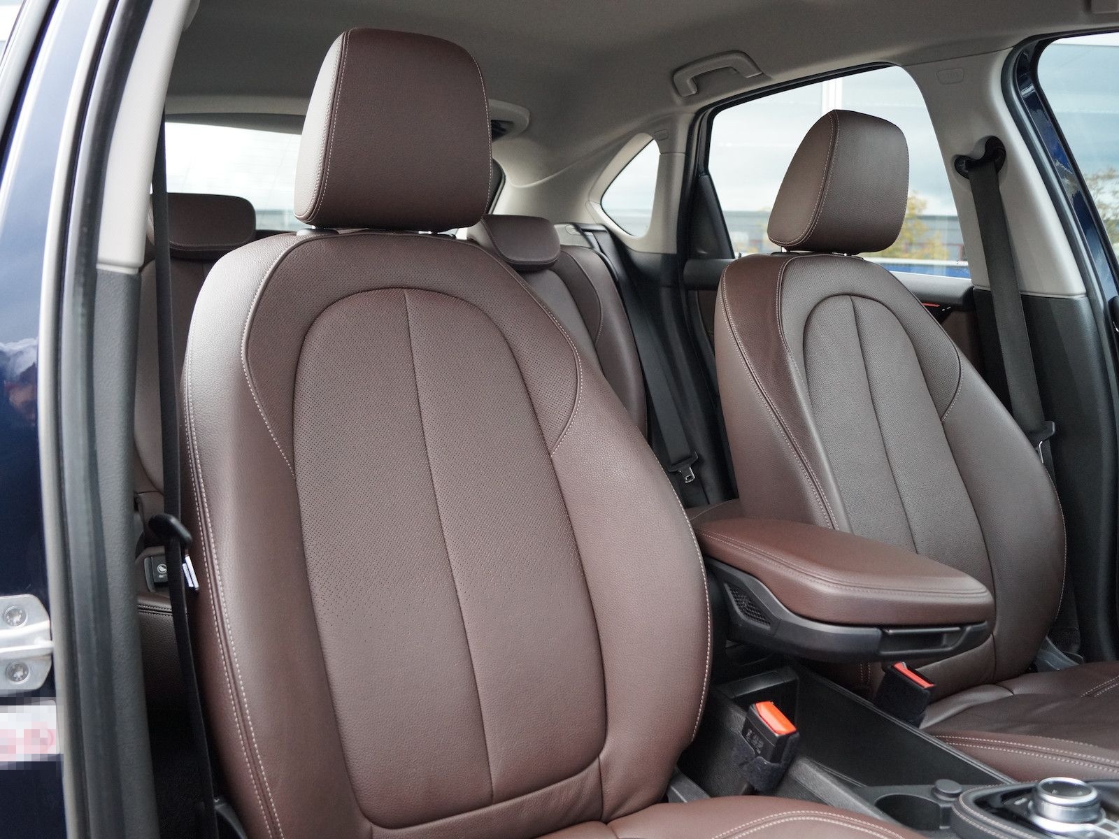 BMW 218 Active Tourer d Luxury Line *Navi*Leder*LED foto 9
