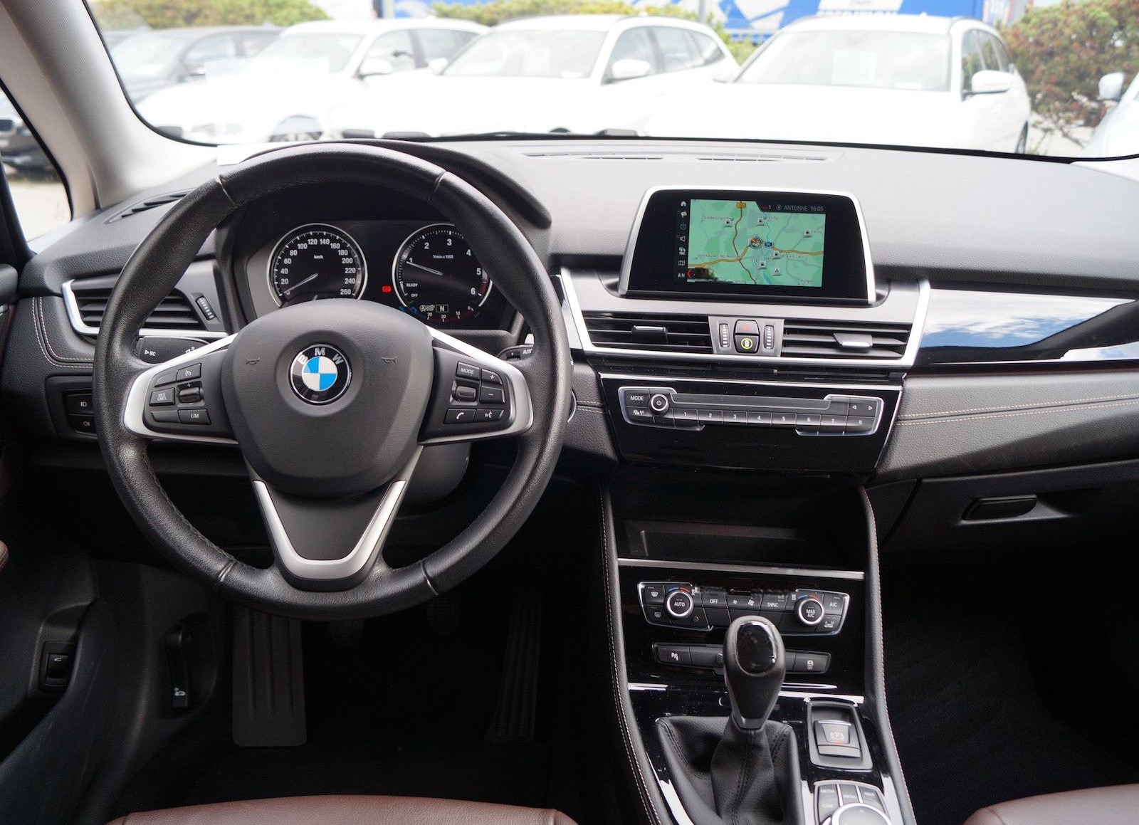 BMW 218 Active Tourer d Luxury Line *Navi*Leder*LED foto 10