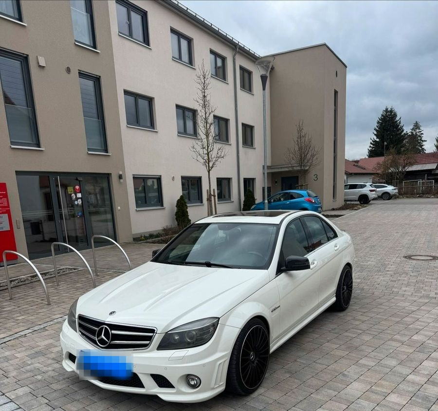Mercedes-Benz C 63 AMG W204 M156 ( Rückfahrkamera) foto 2
