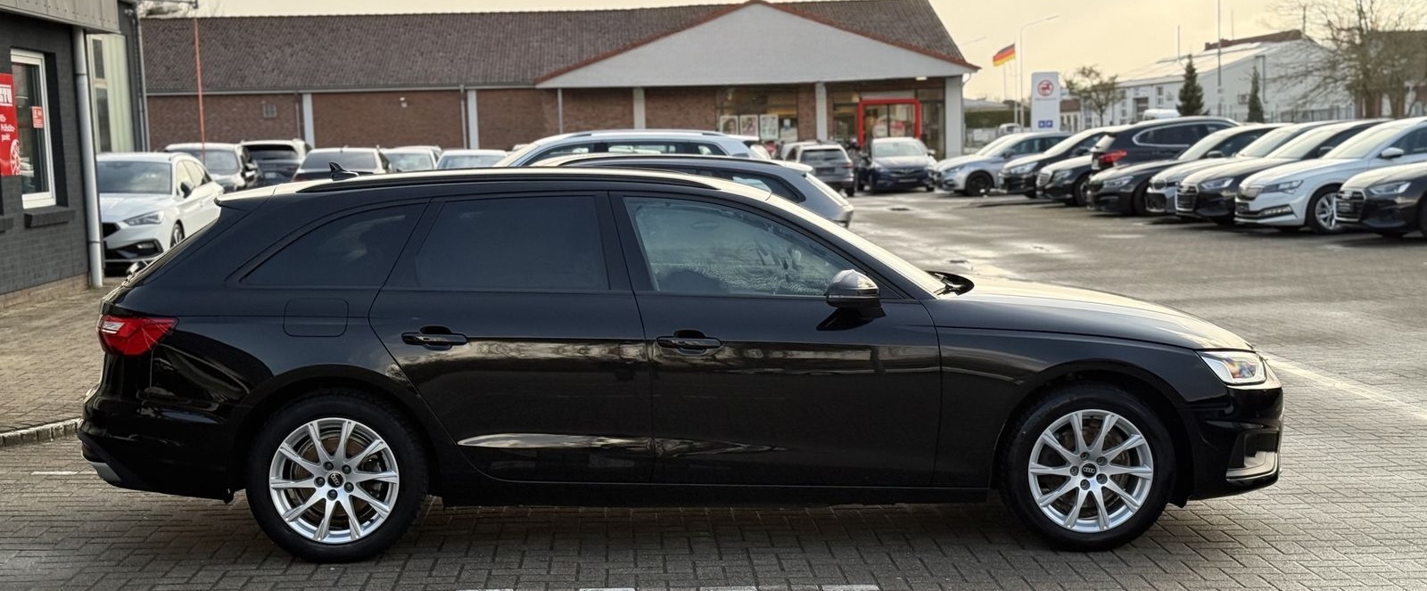 Audi A4 35 TFSI S-Tronic,Sitzheizung,Kessy,Navi,3,99% foto 5