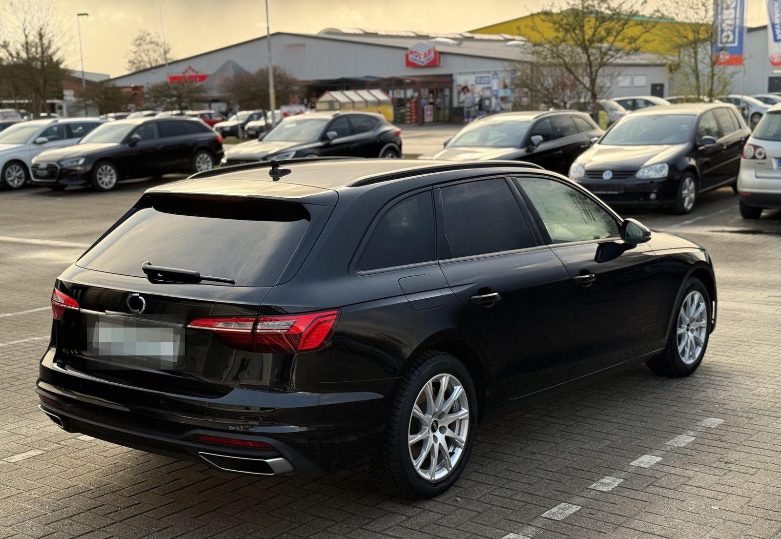 Audi A4 35 TFSI S-Tronic,Sitzheizung,Kessy,Navi,3,99% foto 6