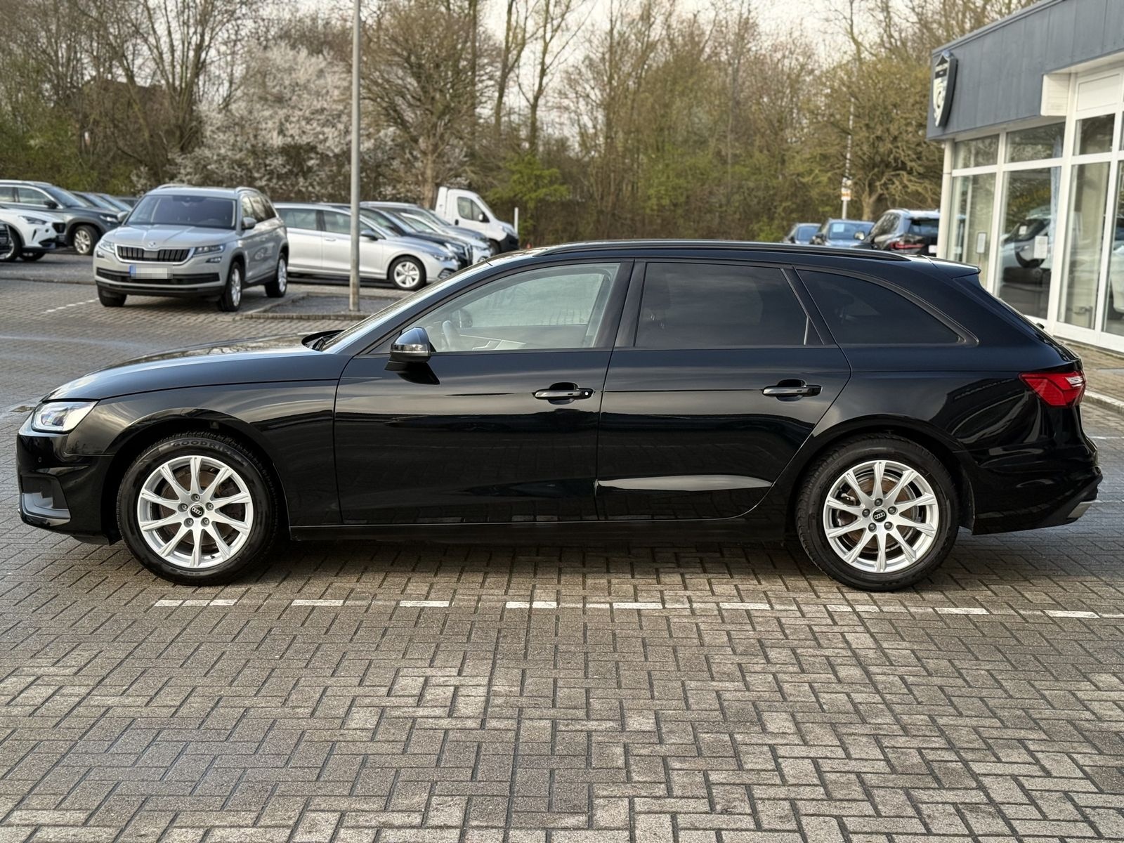 Audi A4 35 TFSI S-Tronic,Sitzheizung,Kessy,Navi,3,99% foto 9