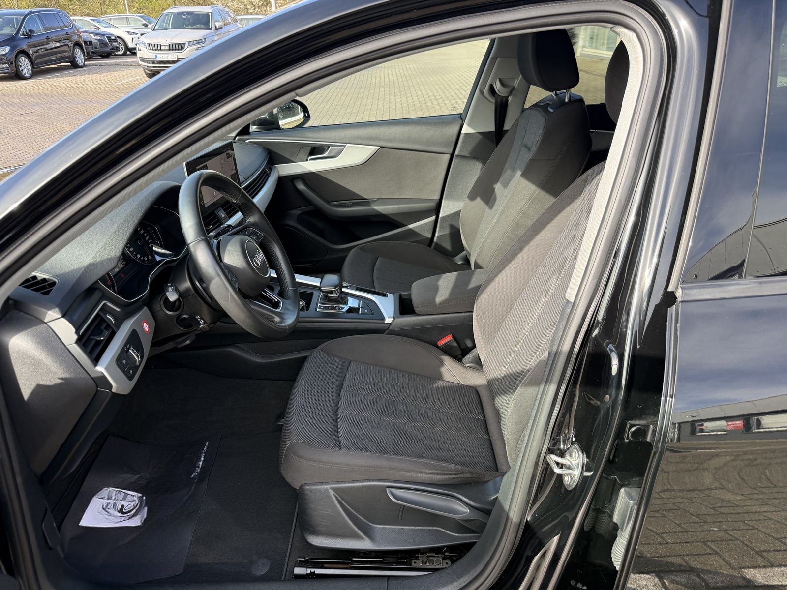 Audi A4 35 TFSI S-Tronic,Sitzheizung,Kessy,Navi,3,99% foto 16