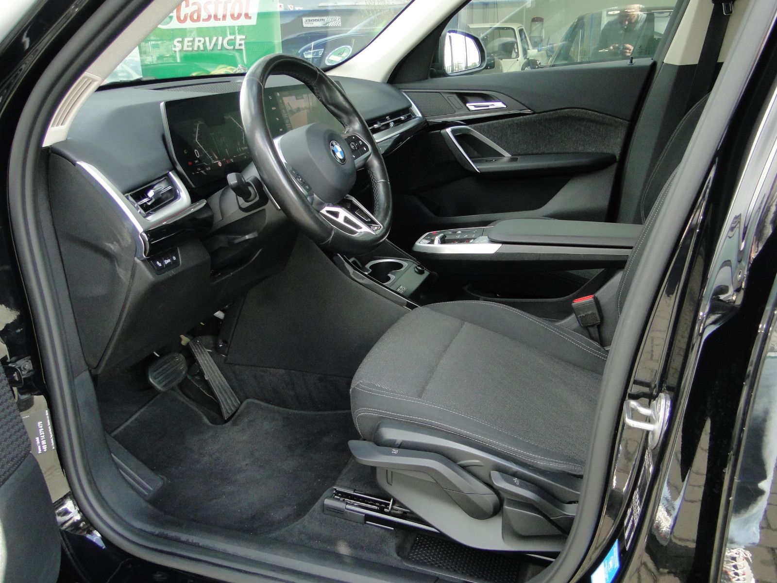 BMW X1 18D Widescreen/Ambiente/LED foto 12