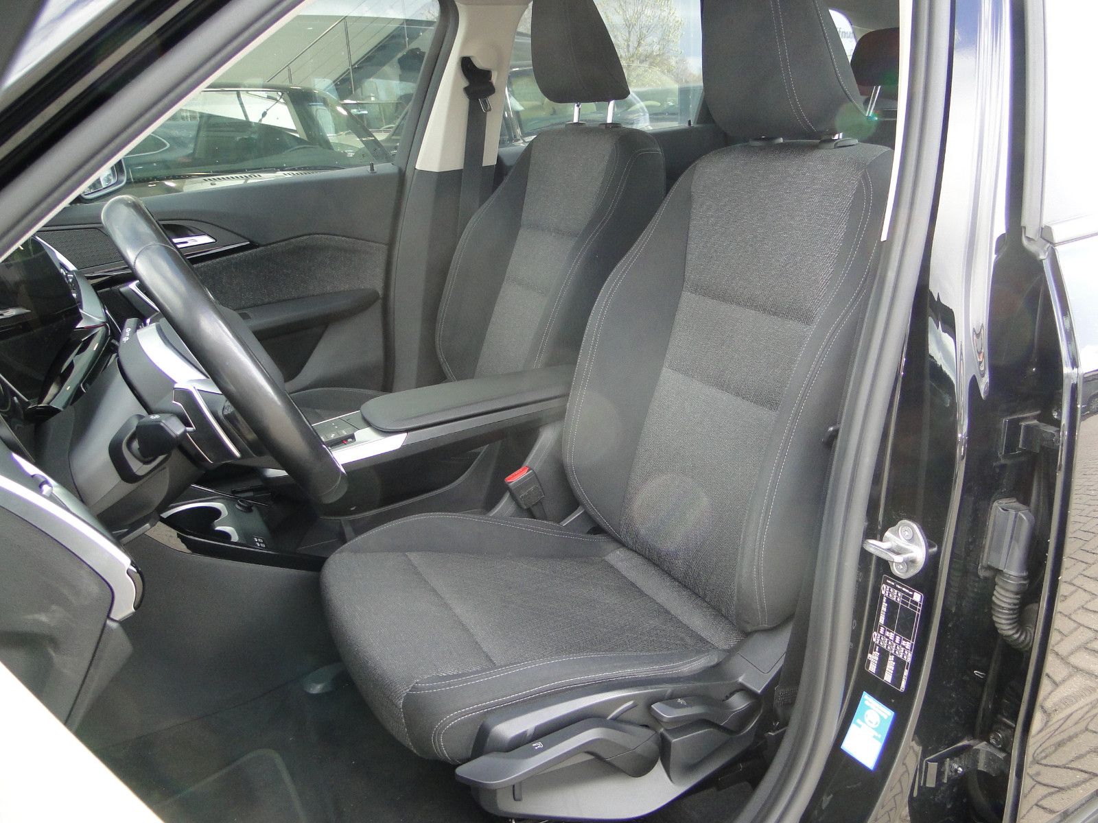 BMW X1 18D Widescreen/Ambiente/LED foto 14