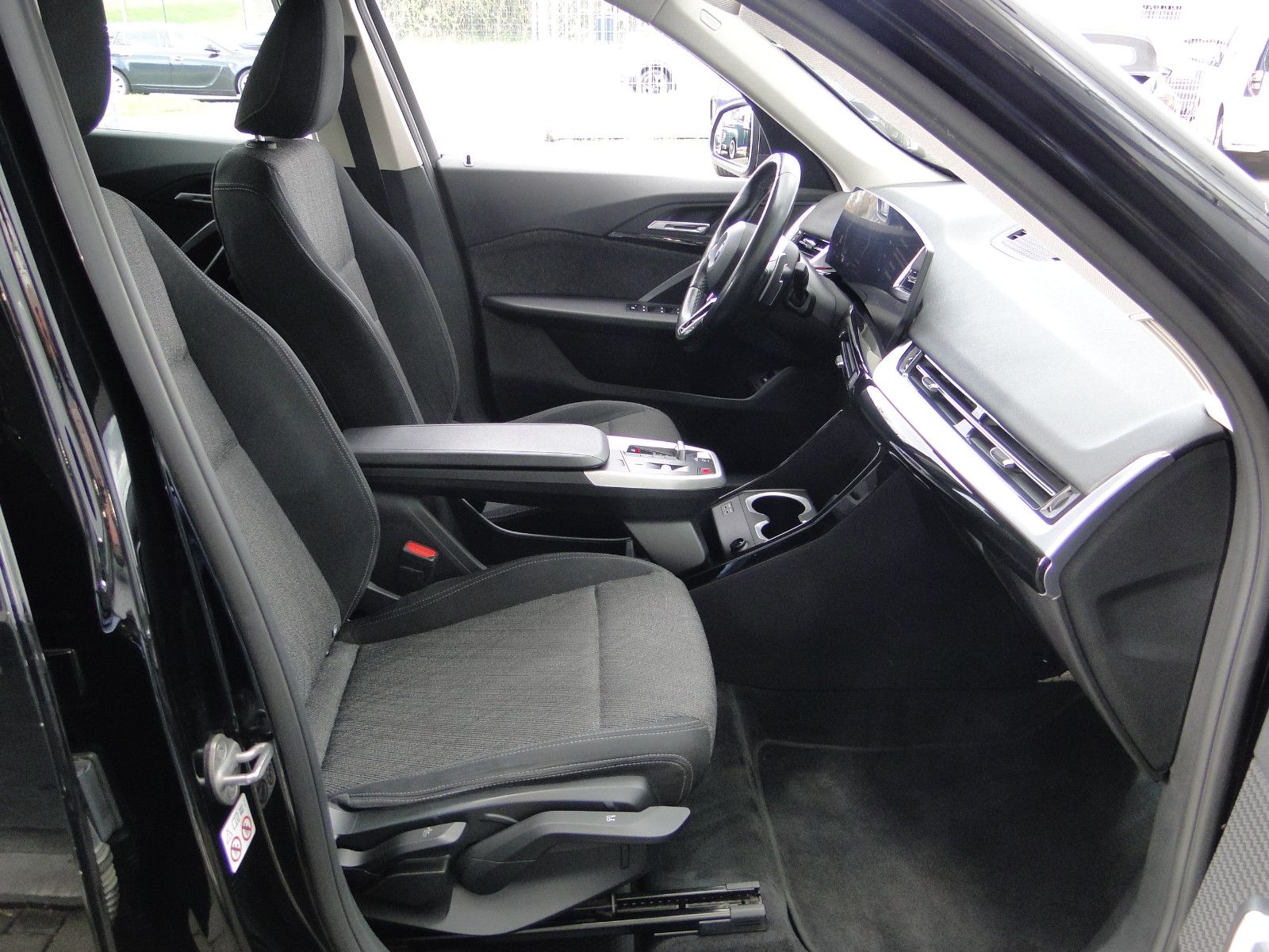 BMW X1 18D Widescreen/Ambiente/LED foto 22