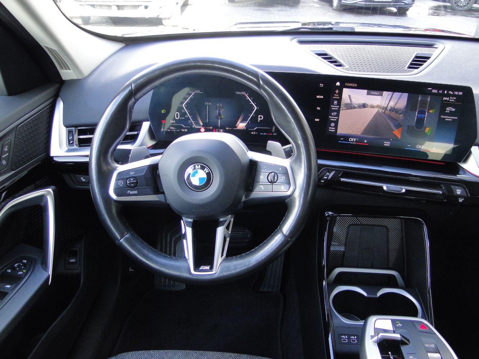 BMW X1 18D Widescreen/Ambiente/LED foto 8