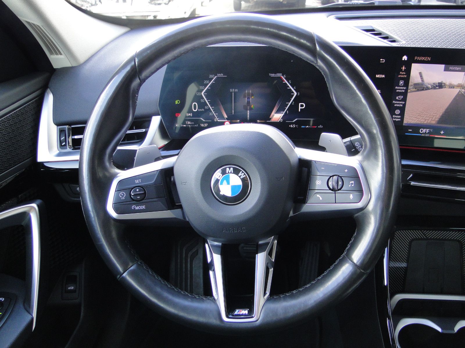 BMW X1 18D Widescreen/Ambiente/LED foto 9